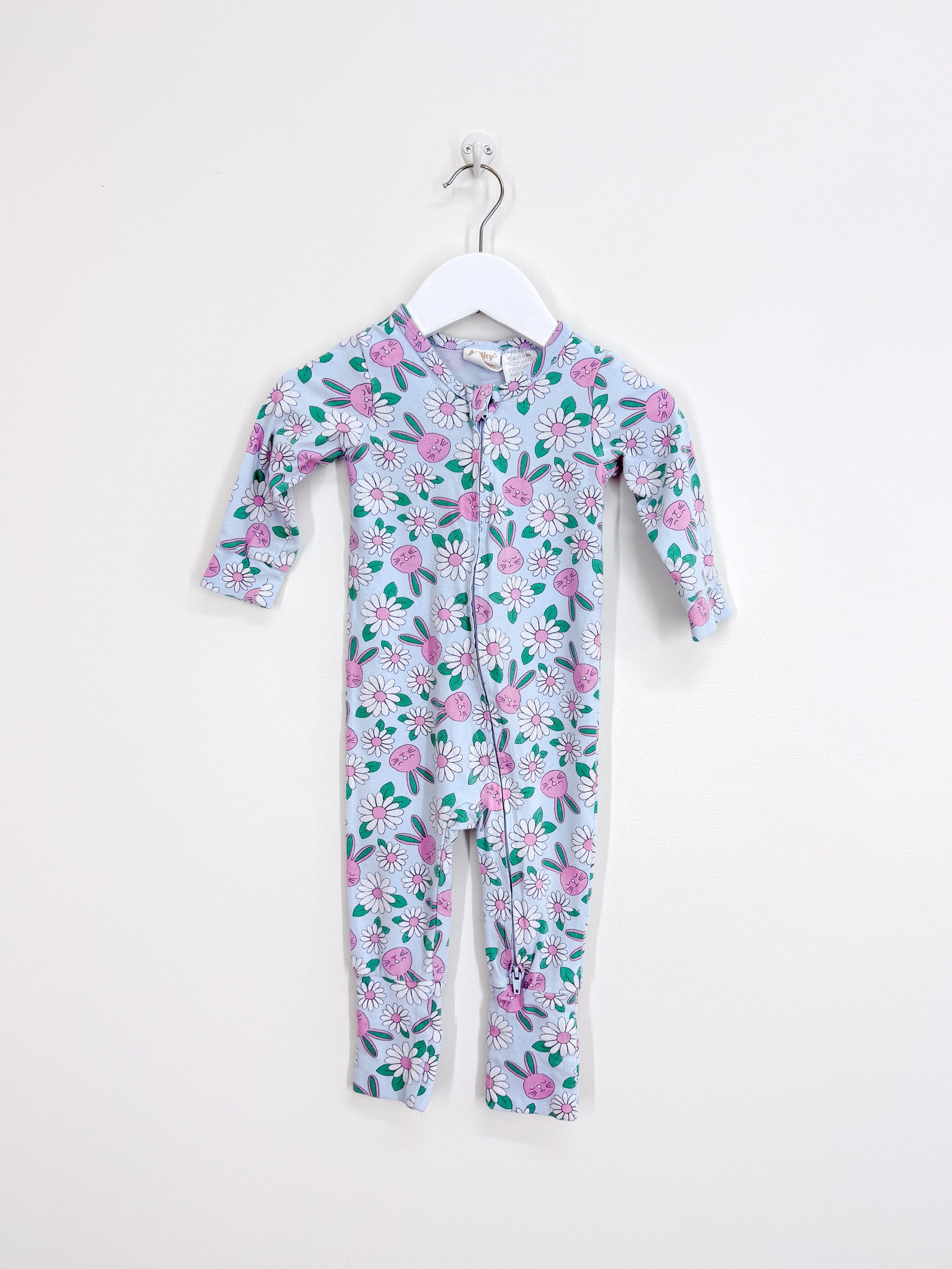 Milky bunny zipsuit (6-12m)