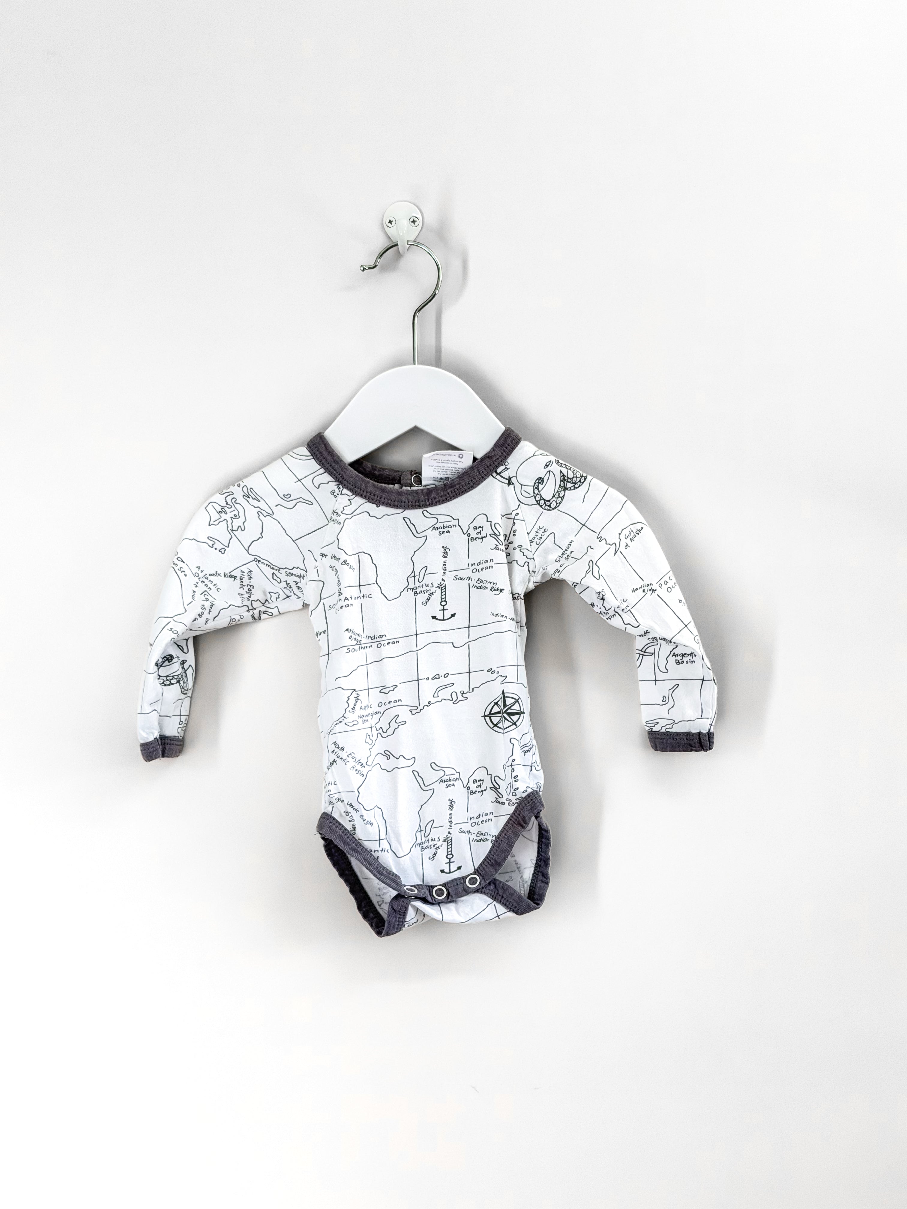 Le Edit organic map bodysuit (3-6m)