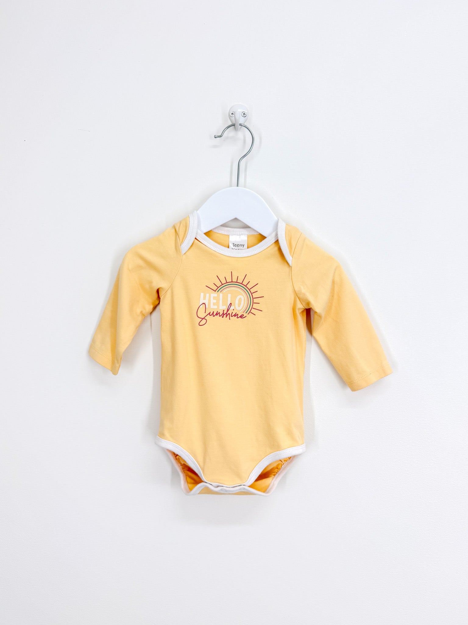 Teeny Weeny hello sunshine bodsyuit (3-6m)