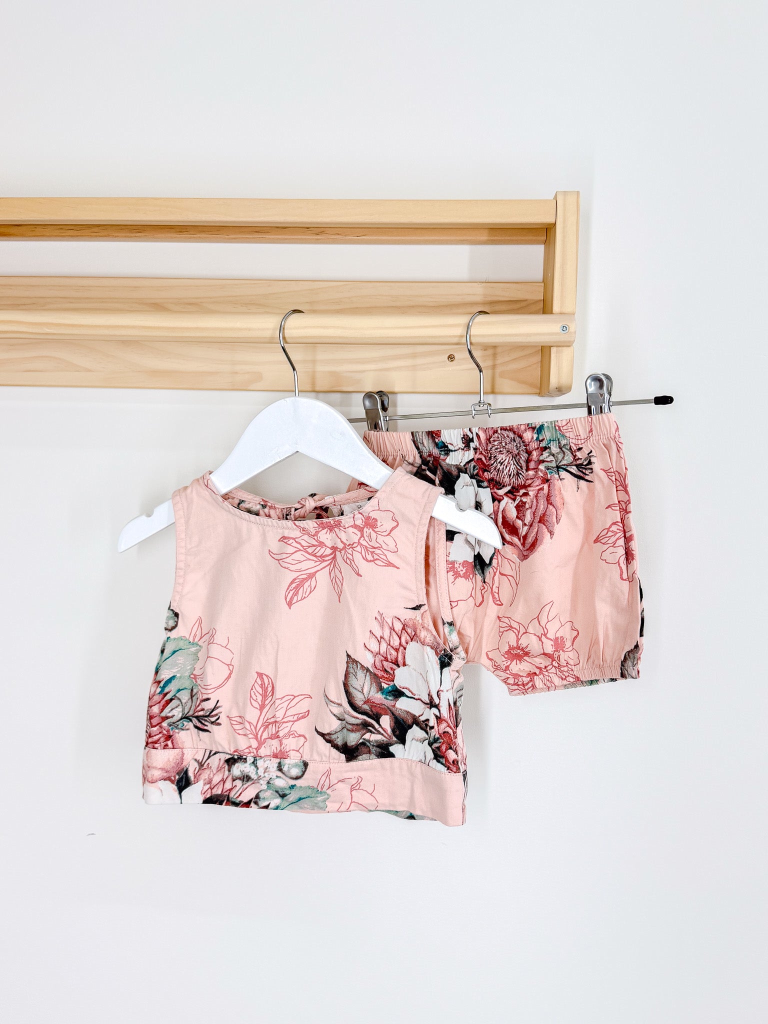 Burrow & Be organic fleur set (1y)