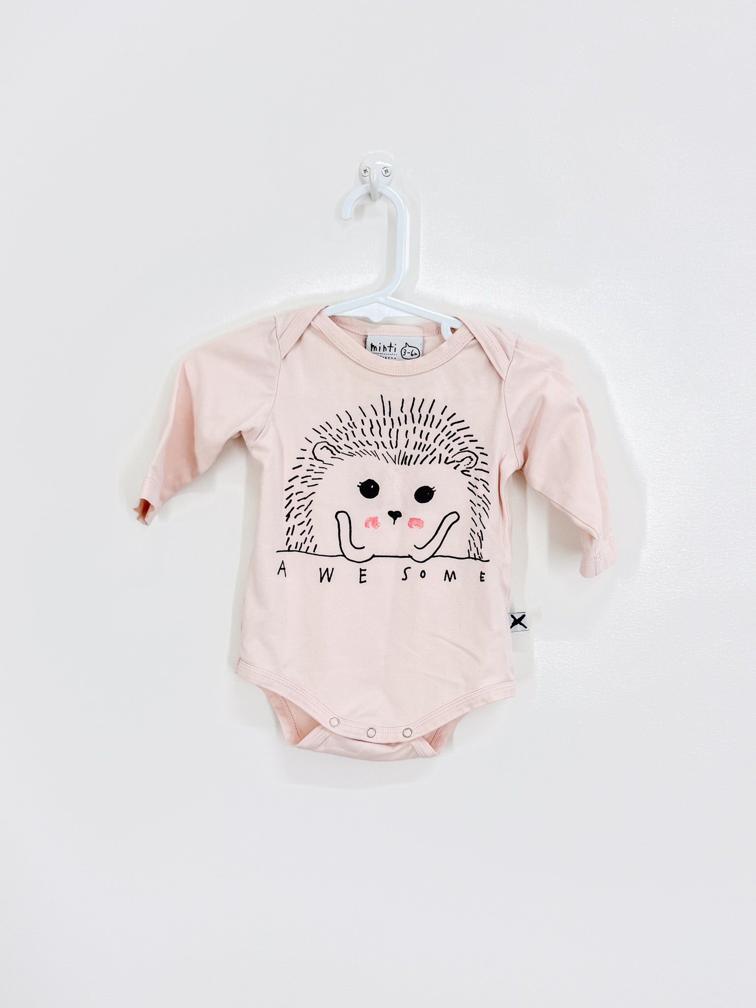 Minti hedgehog bodysuit (3-6m) - SECONDS