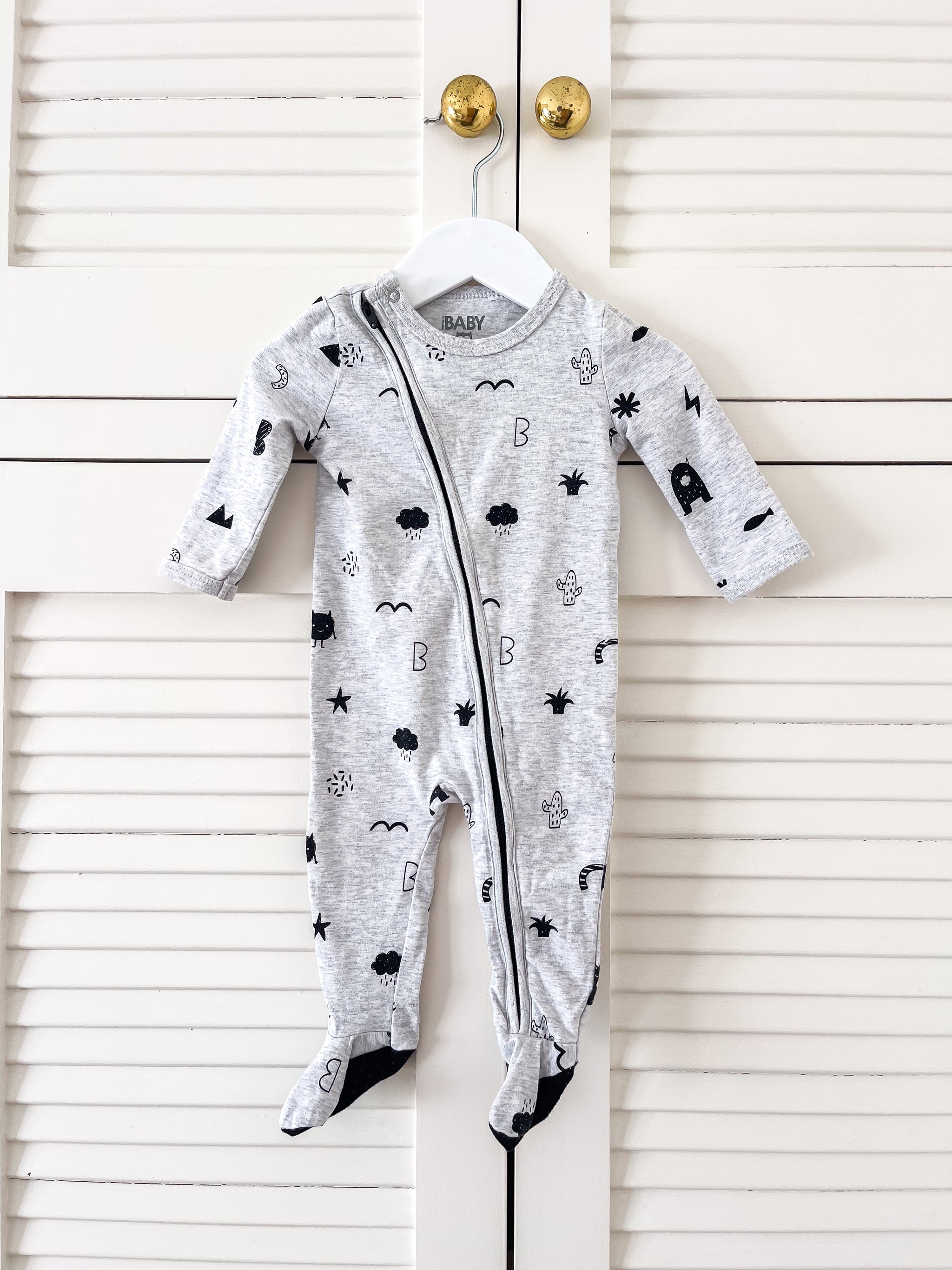 Cotton On Kids zip onesie (3-6m)