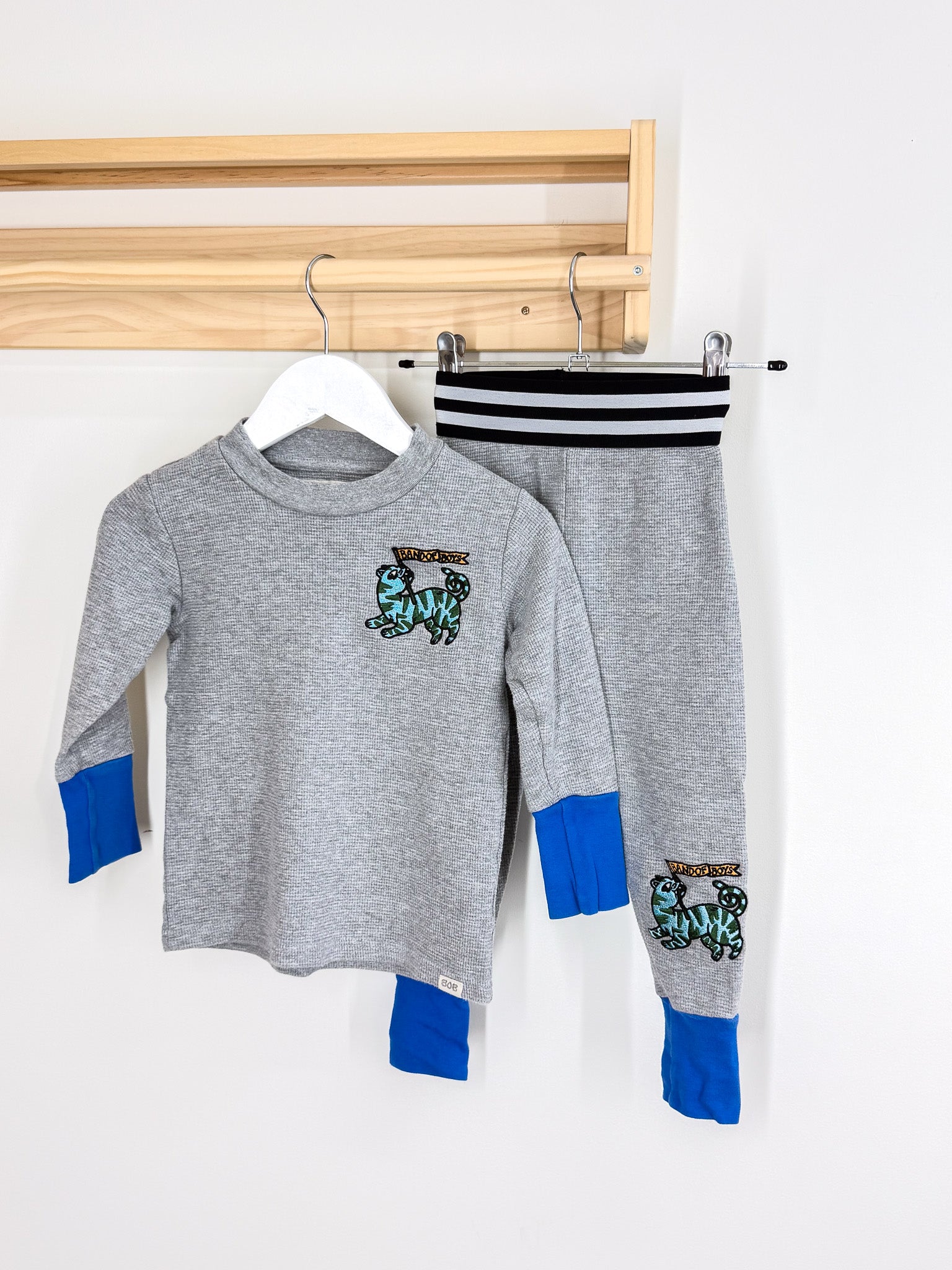 Band Of Boys bob tiger PJ set (4y)