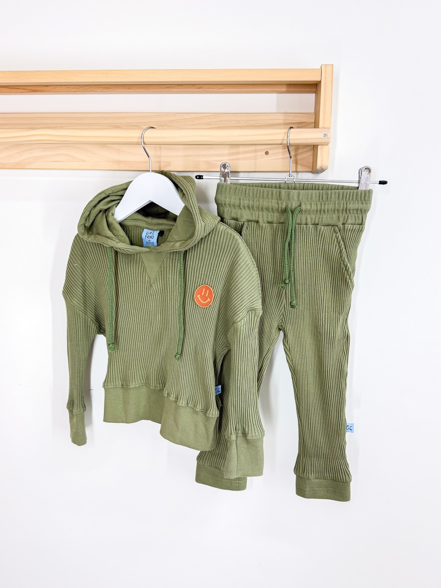 The Girl Club cropped hoodie rib set (2y)