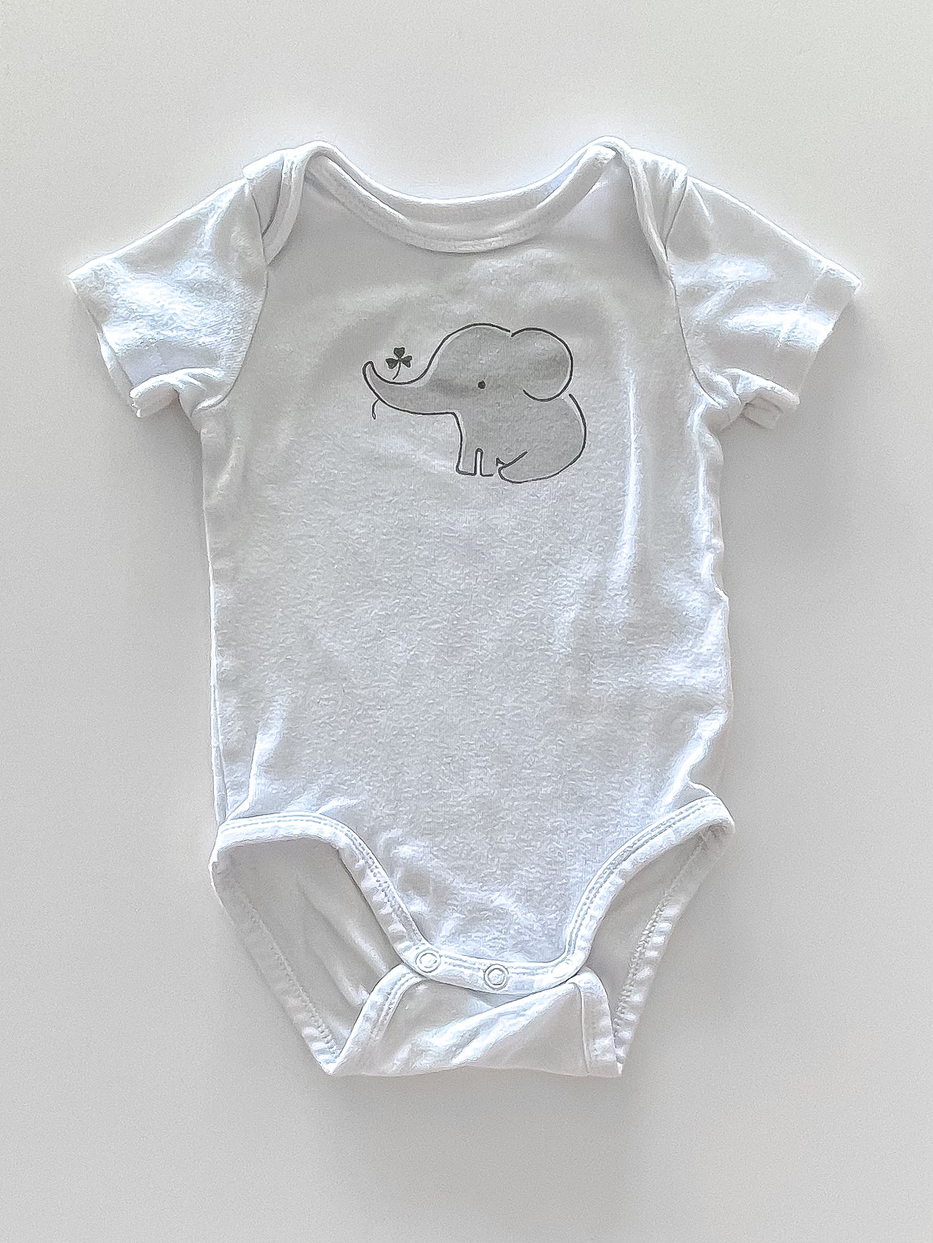 H&M organic elephant bodysuit (3-6m)