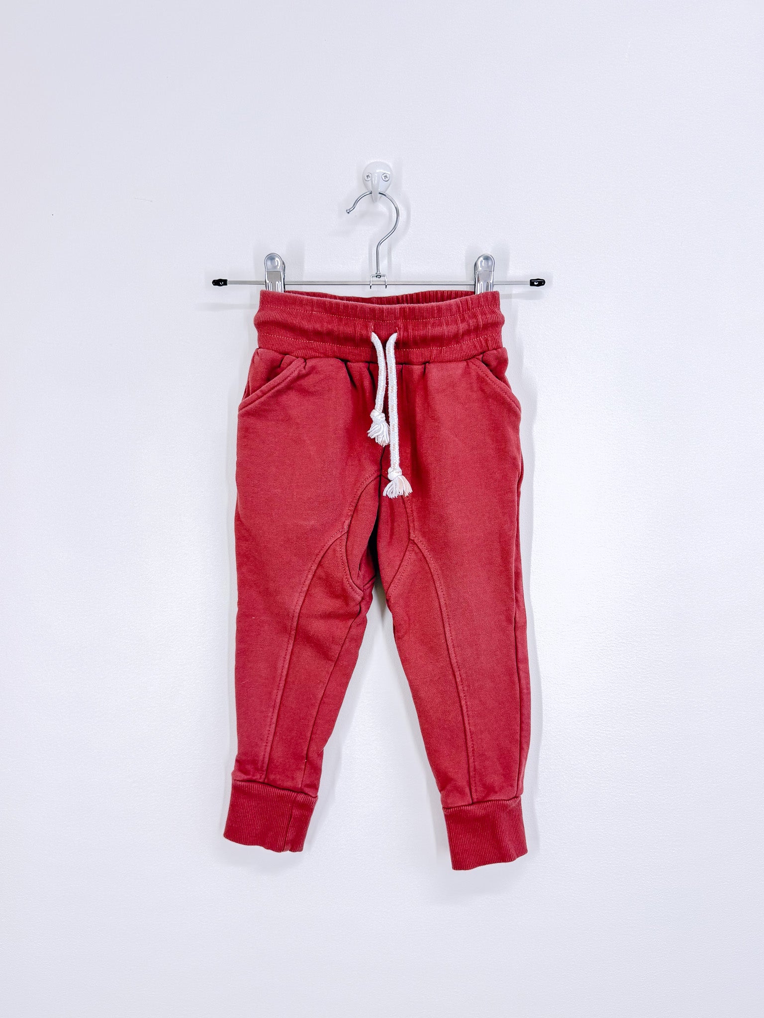 The Girl Club fleece joggers (2y)