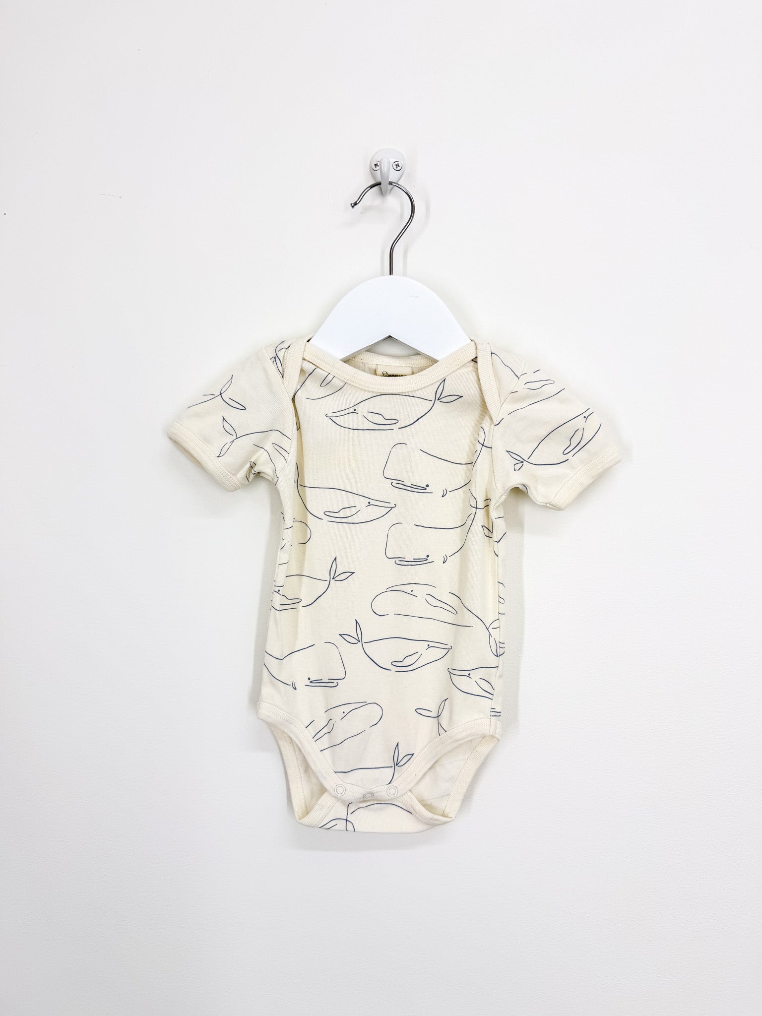 Nature Baby organic bodysuit - whales (0-3m)