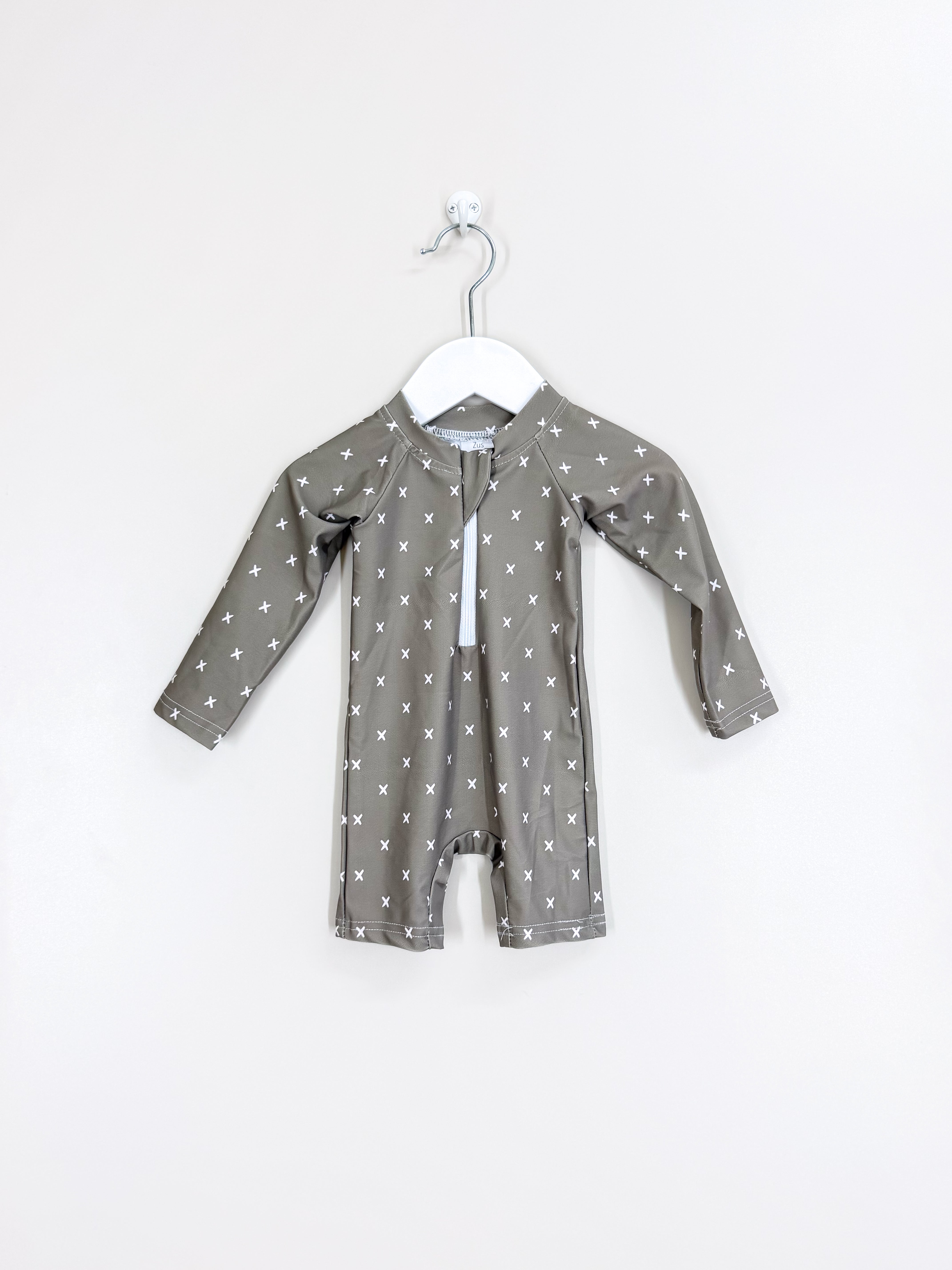 Zus & Co swimsuit (3-6m)