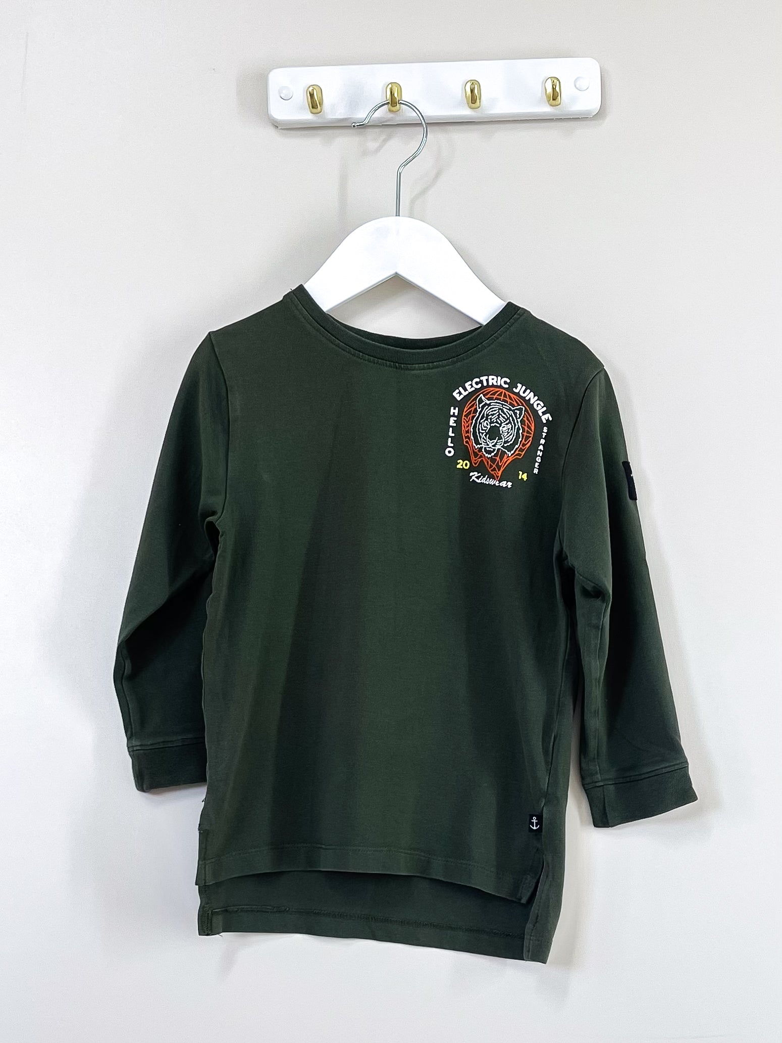 Hello Stranger organic electric jungle split tee (3y)