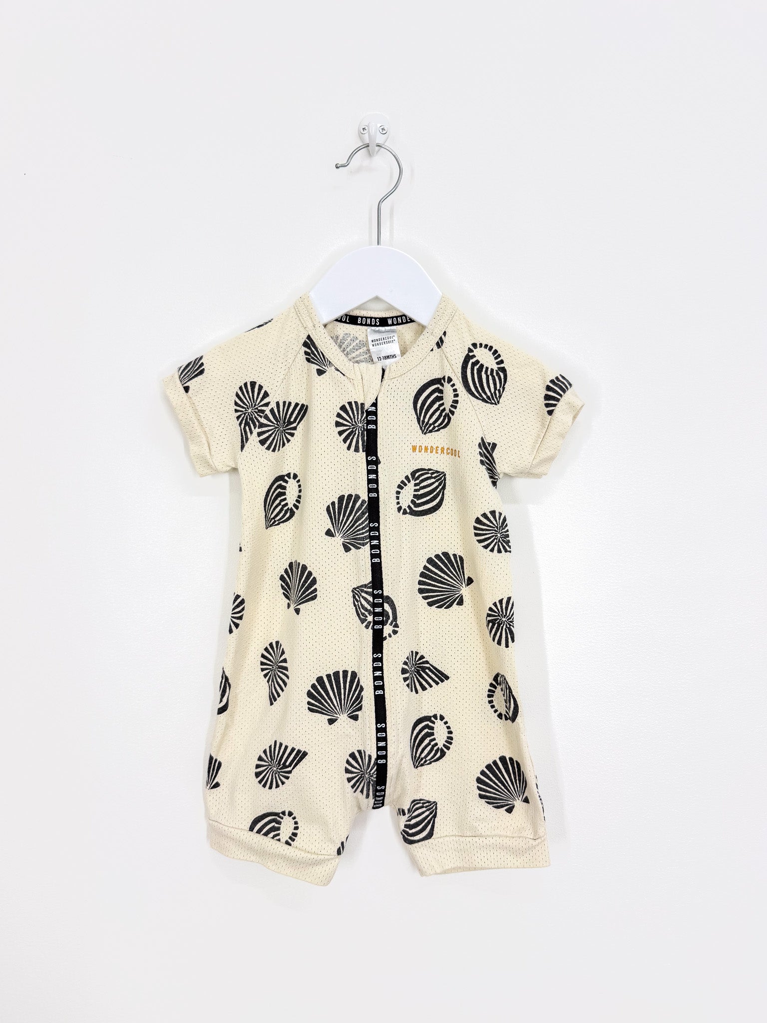 Bonds wondercool wondersuit - sandy seashells (12-18m)