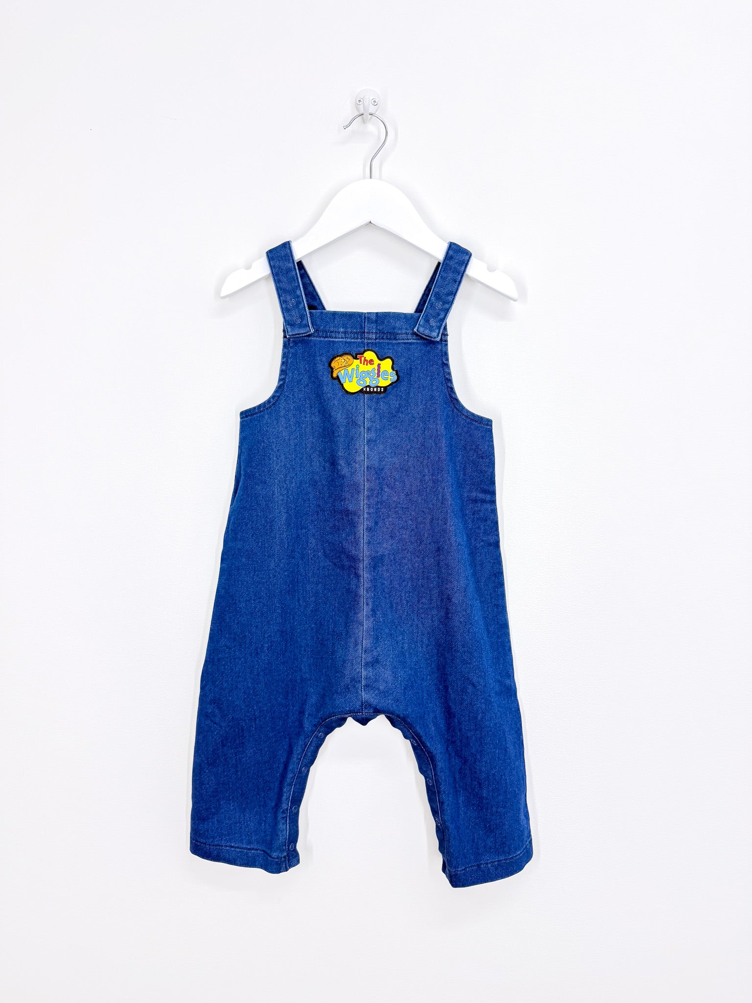 BNWT Bonds x The Wiggles soft denim overalls (12-18m)