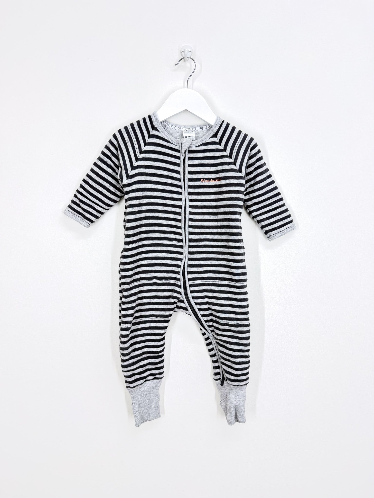 Bonds padded wondersuit (12-18m)