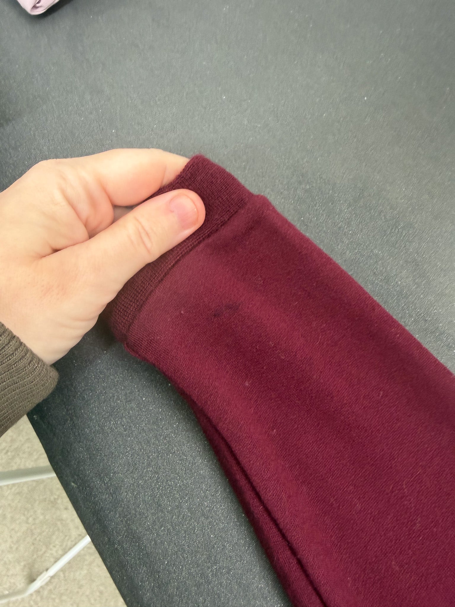 Little Flock Of Horrors merino lulu sweatshirt - merlot hearts (4-5y)