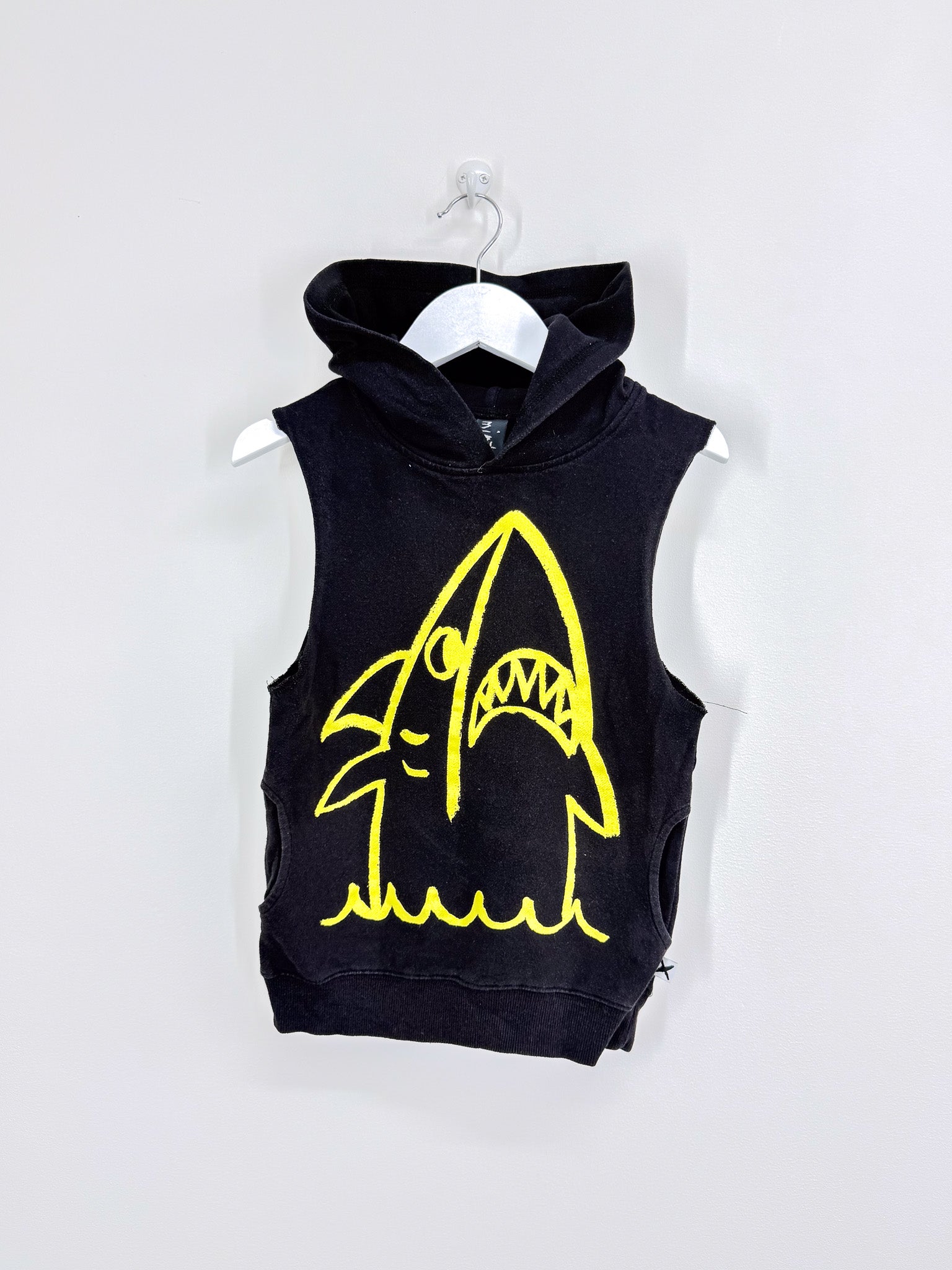 Minti shark sleeveless hoodie (5y)