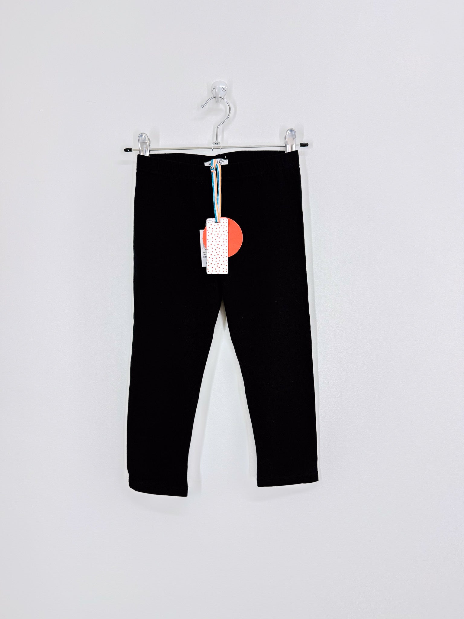 BNWT Mac & Ellie 3/4 leggings - black (7y)
