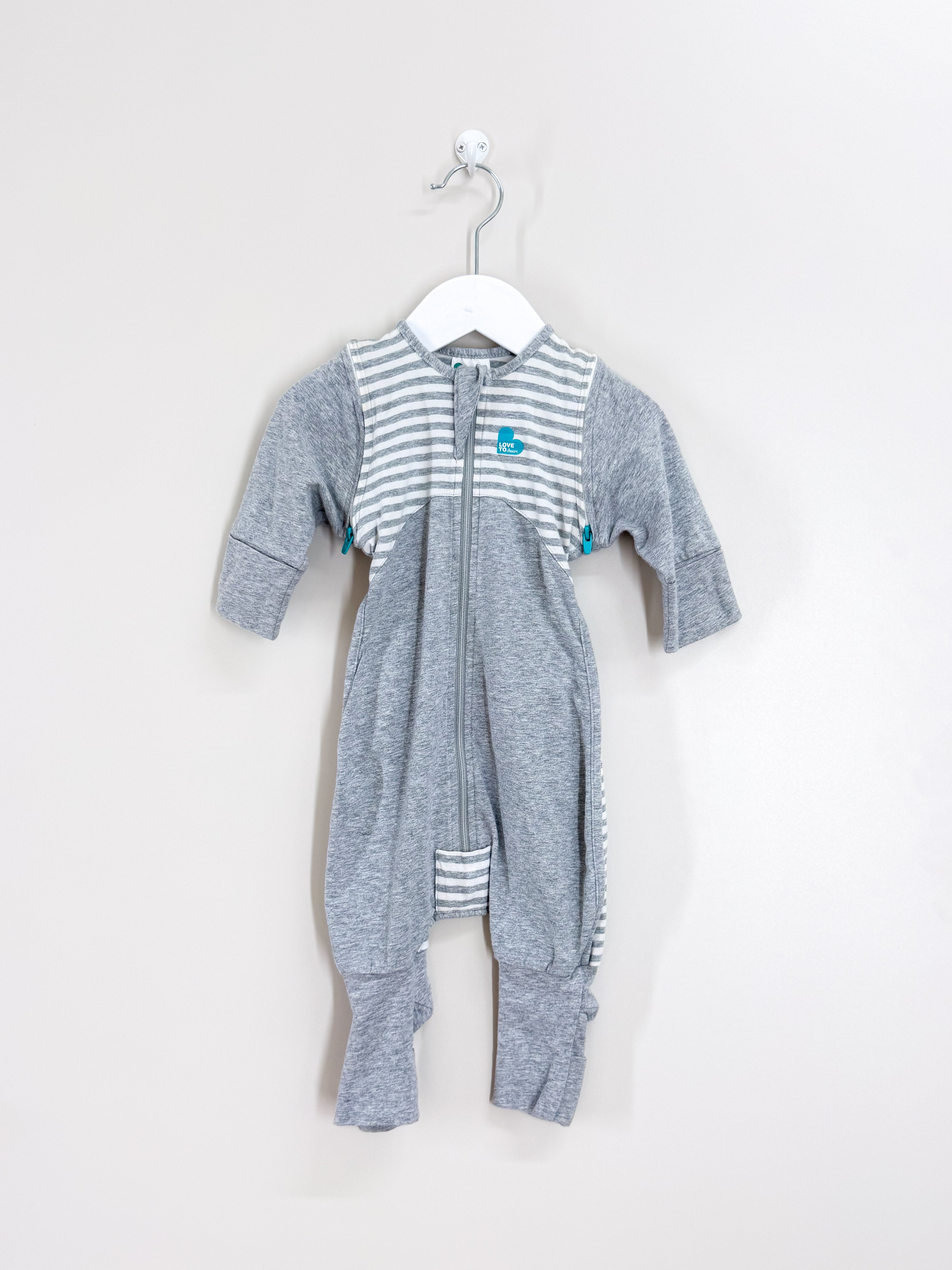 Love To Dream transition suit 1.0 tog (med)