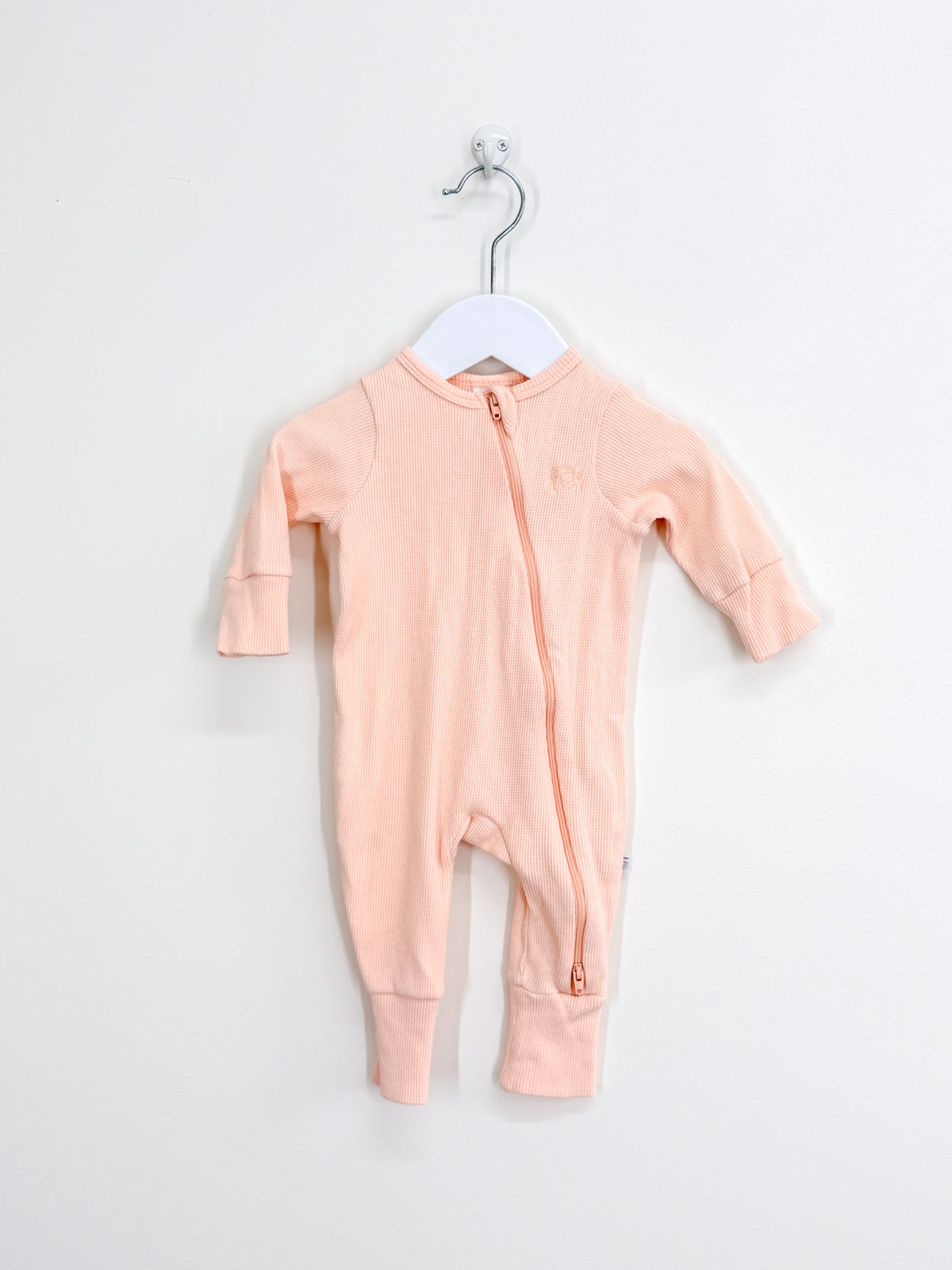 Teeny Weeny waffle zipsuit - peach (3-6m)