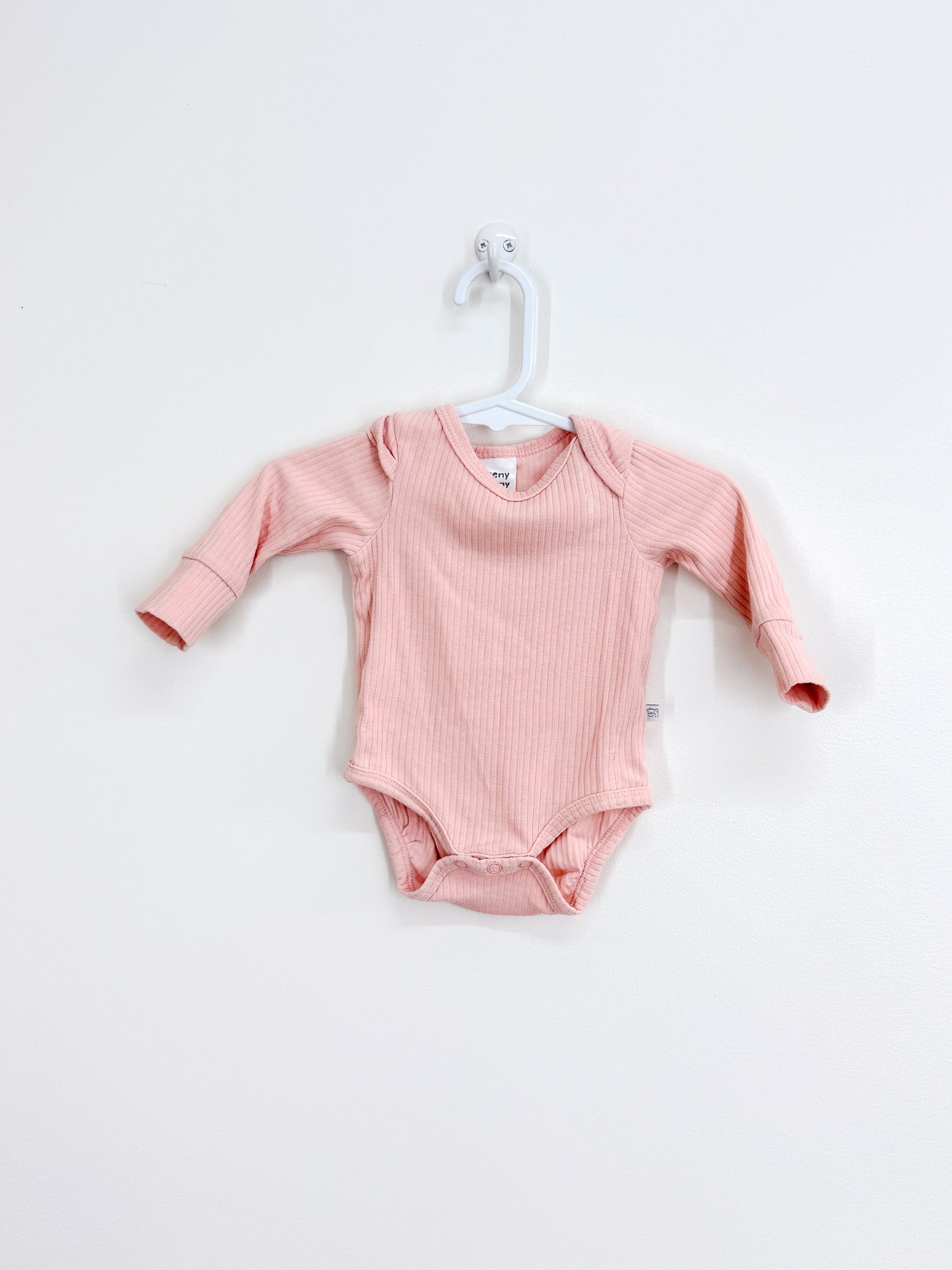 Teeny Weeny rib bodysuit (newborn) - SECONDS