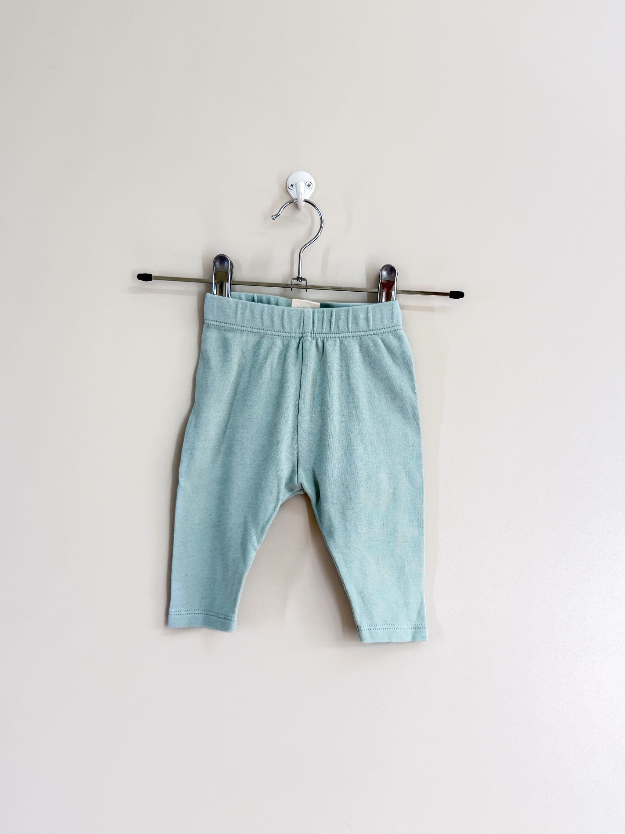 Little Bundle mint leggings (newborn)