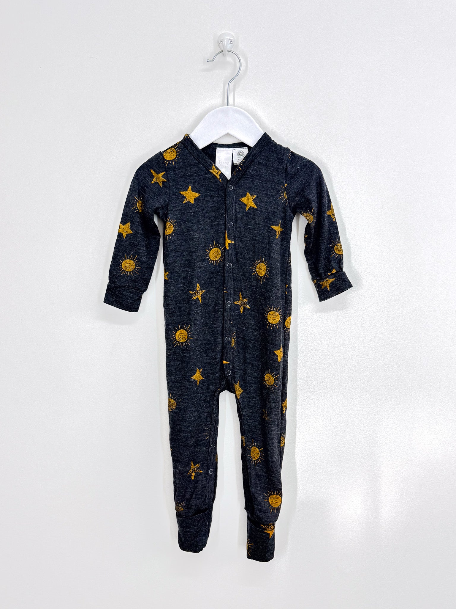 Teeny Weeny merino button onesie - sun & stars (6-12m)