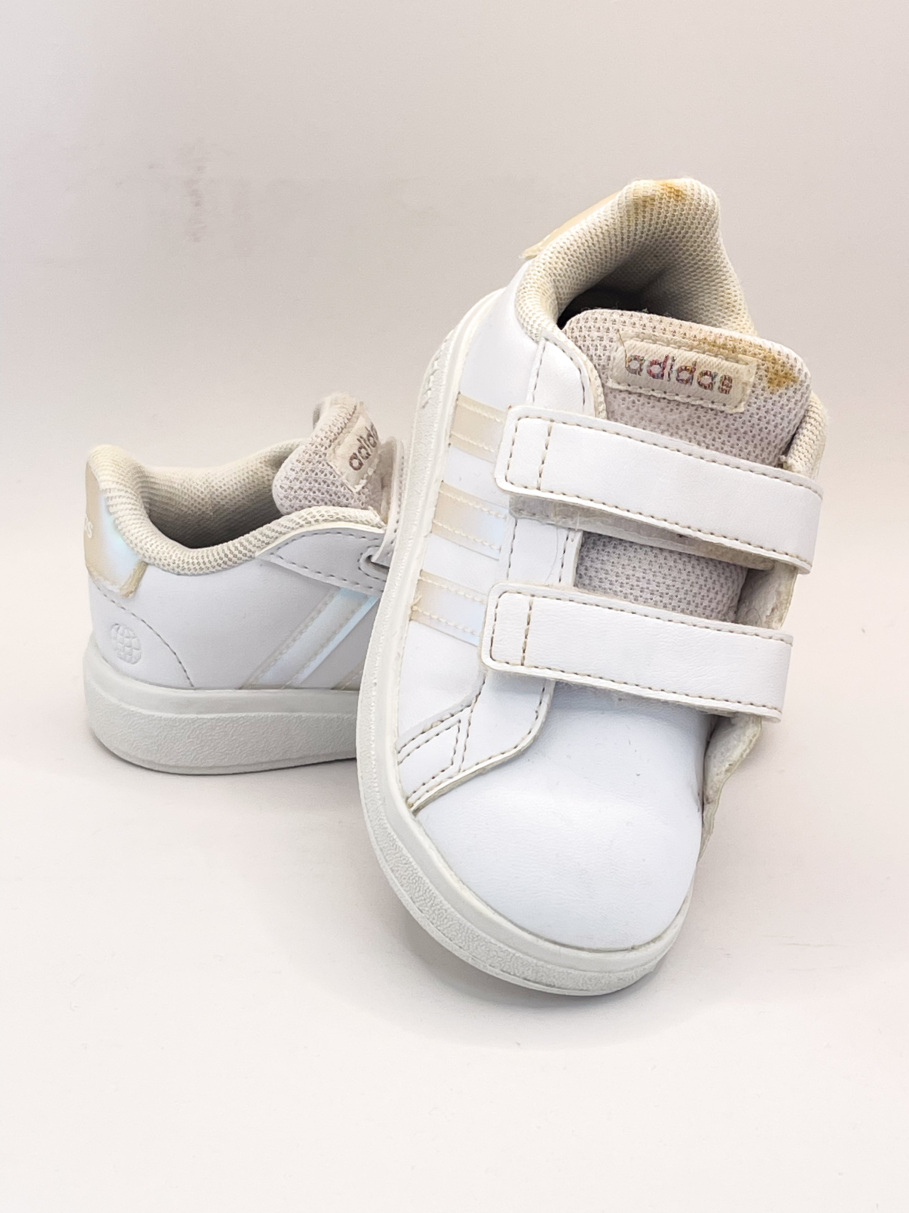 Adidas grand court sneakers (6.5UK)