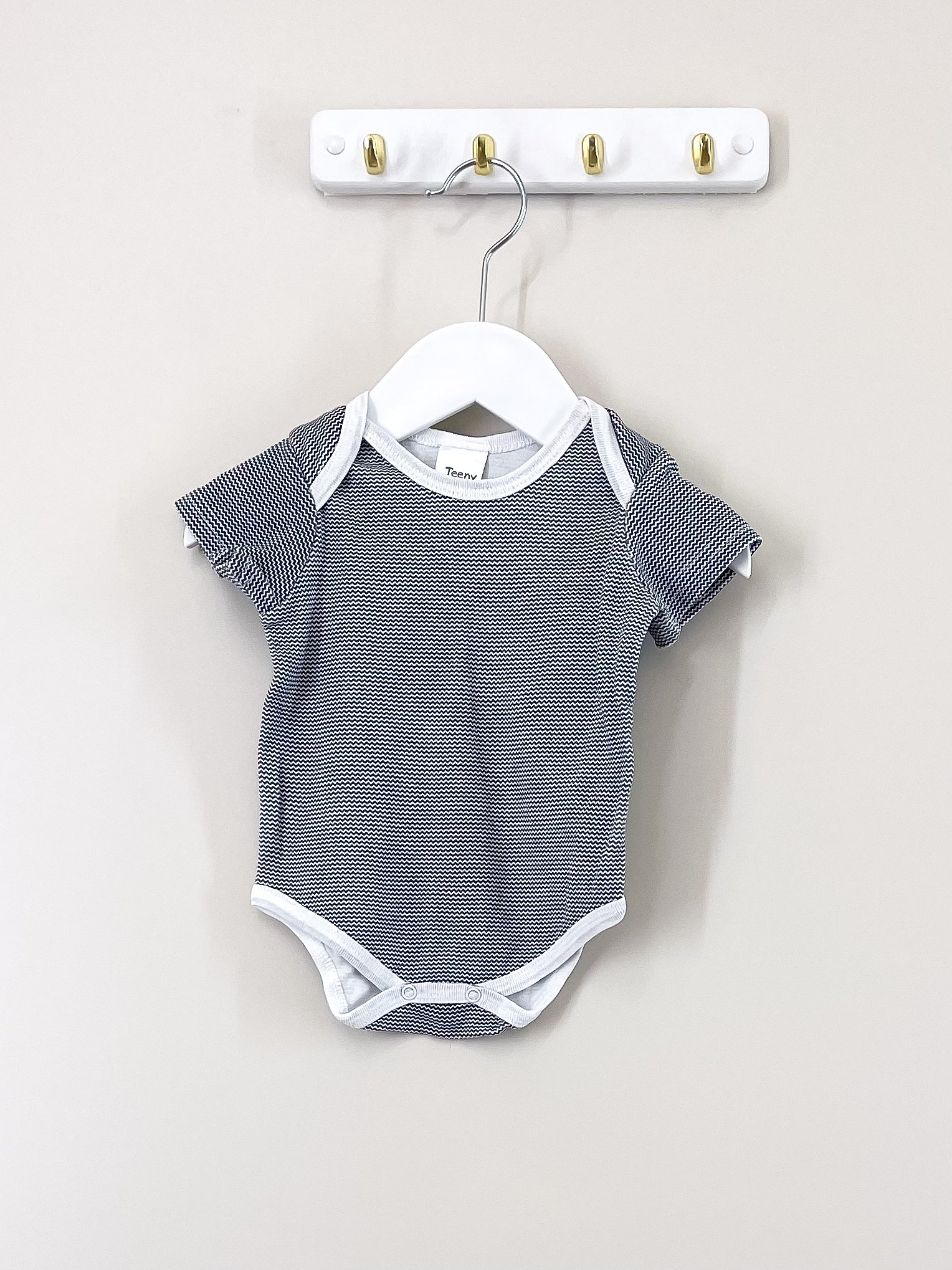 Teeny Weeny zigzag bodysuit (0-3m)