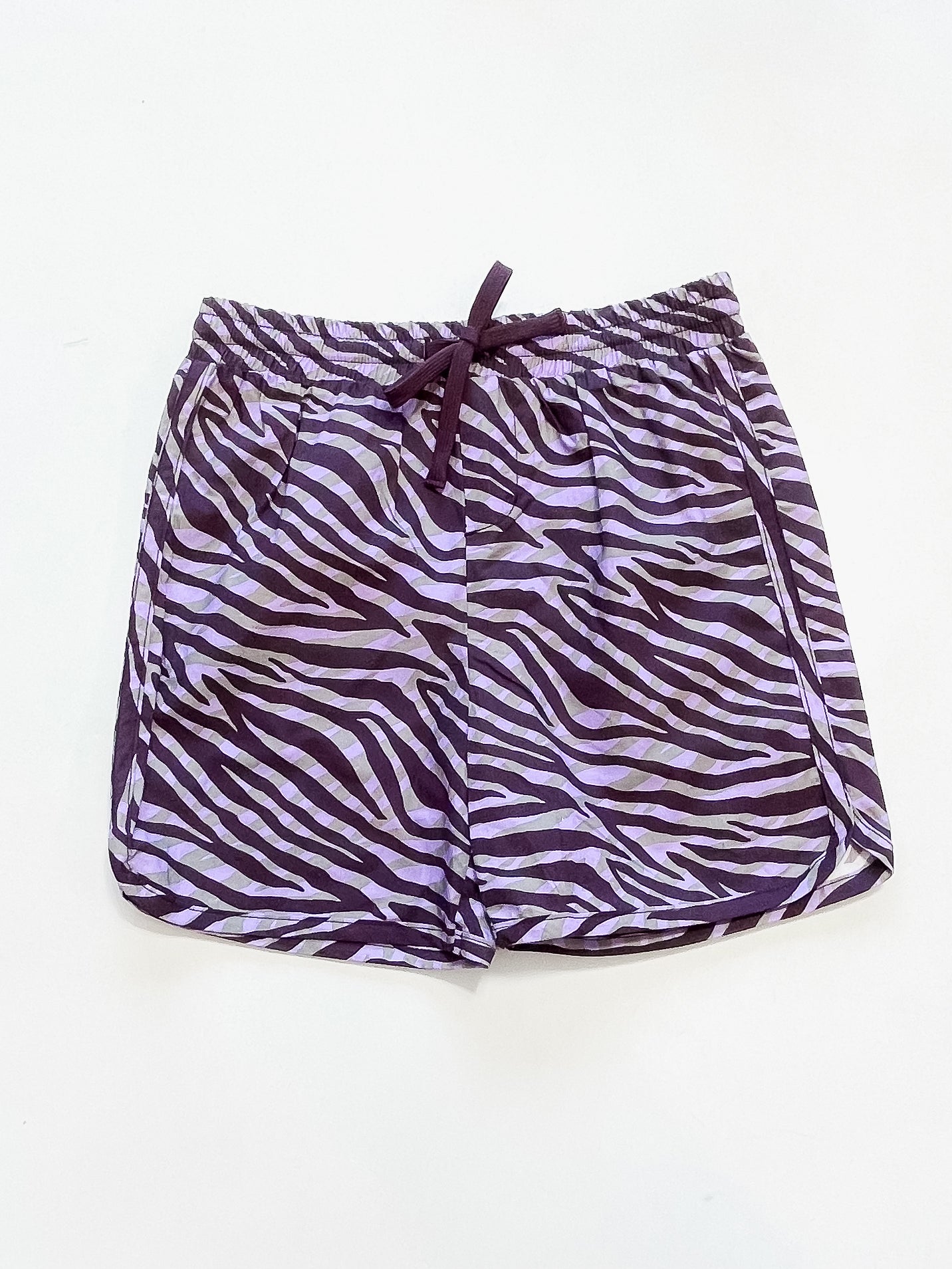 BNWOT Milky zebra board shorts (8y)