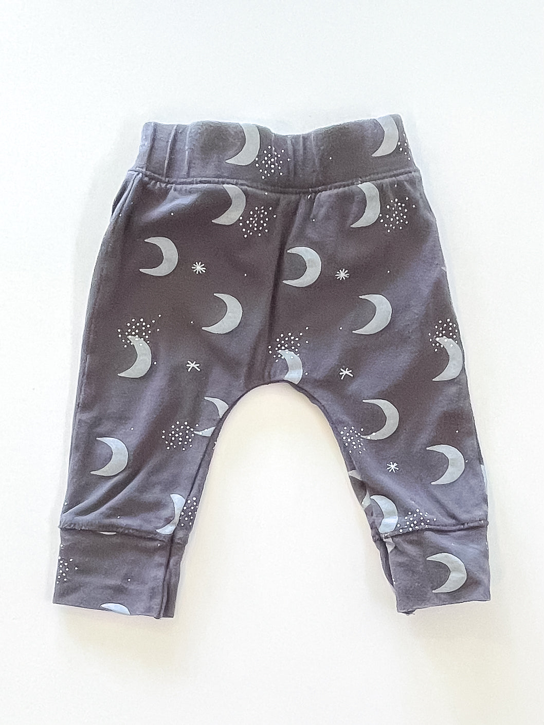 Cotton On Kids moon leggings (0-3m)