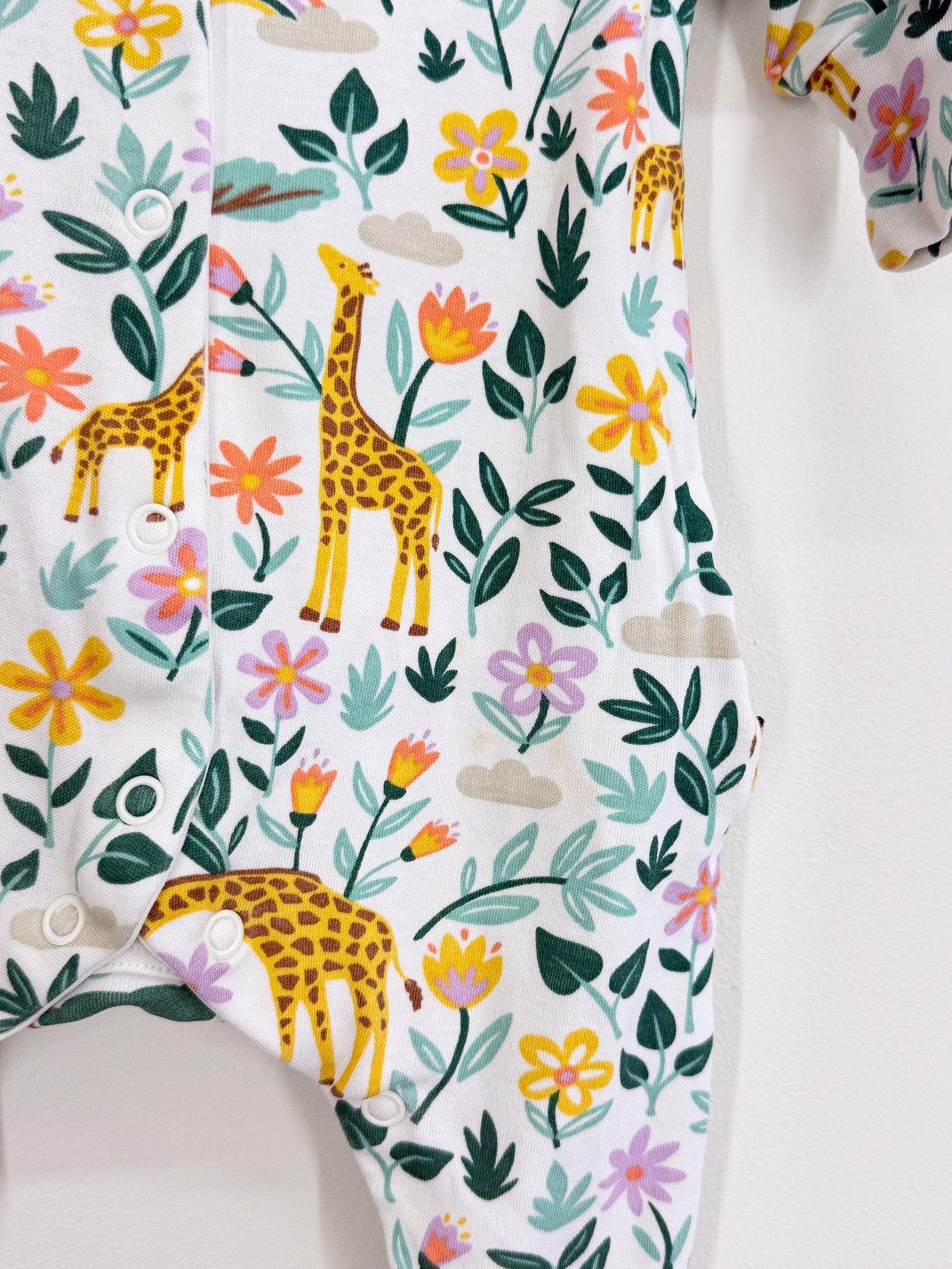 Frugi organic giraffe button onesie (0-3m) - SECONDS