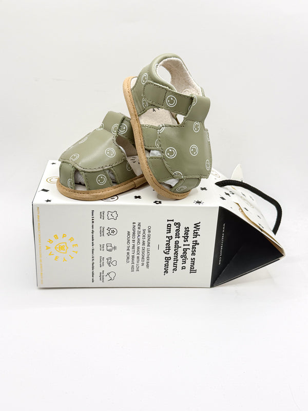 BNWT Pretty Brave milo sandals - khaki smiley (16-17EU)