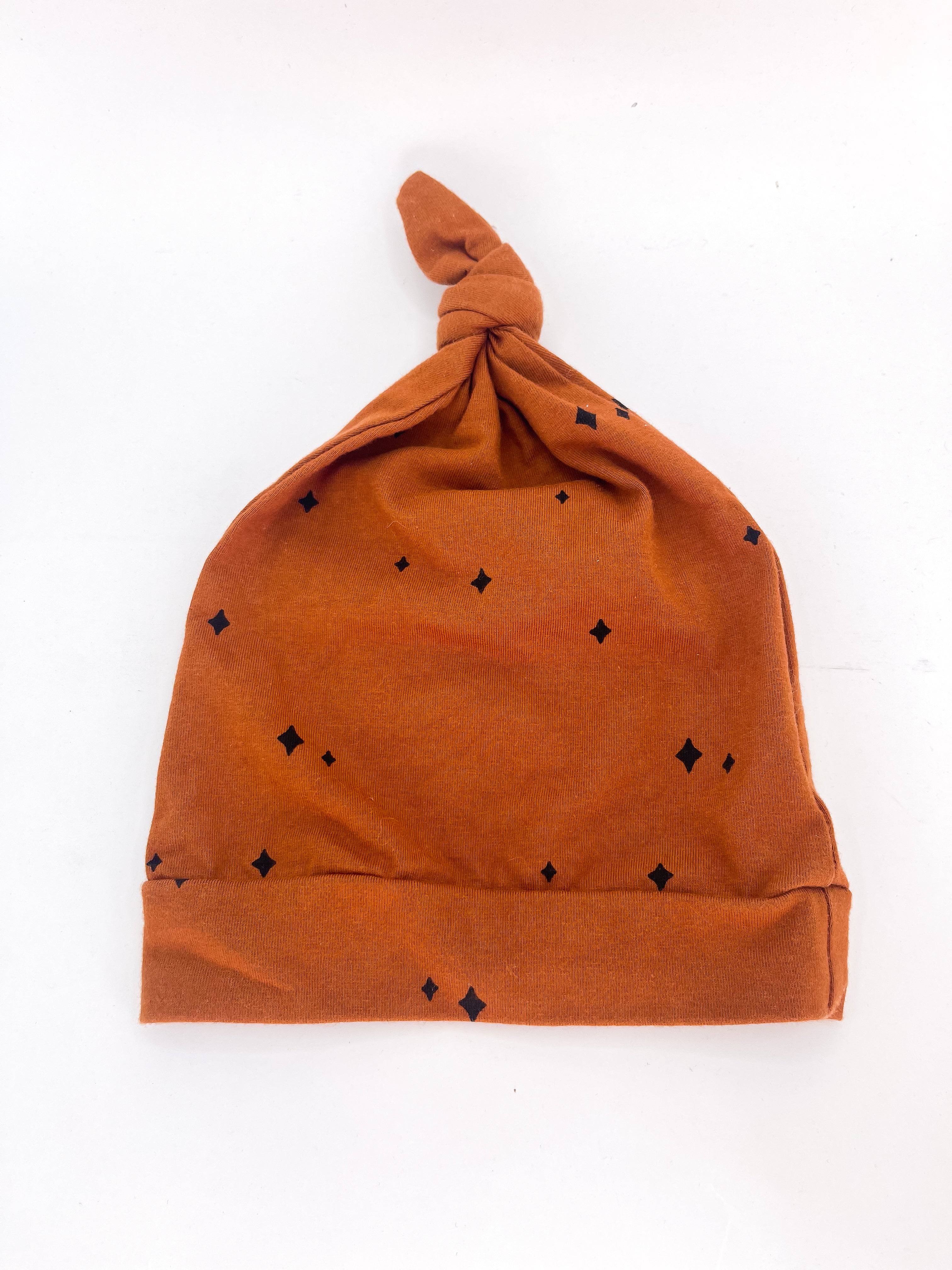 Bukc & Baa organic knot beanie (3-6m)