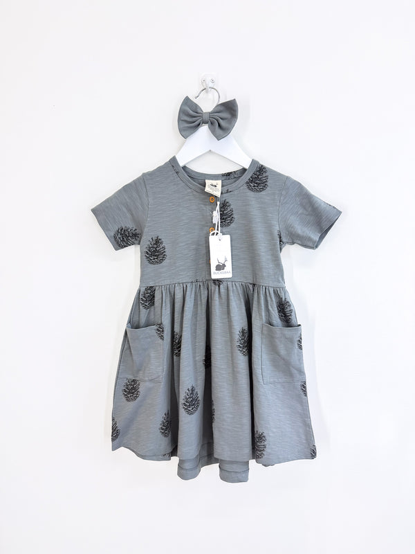 BNWT Buck & Baa short sleeve acorn pocket dress + bow (5y)