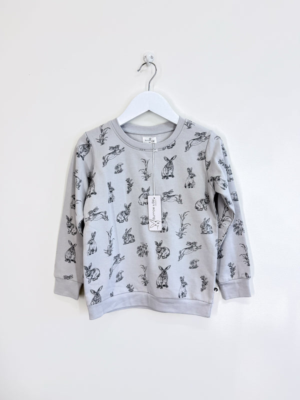 BNWT Burrow & Be organic grey burrowers sweatshirt (5y)