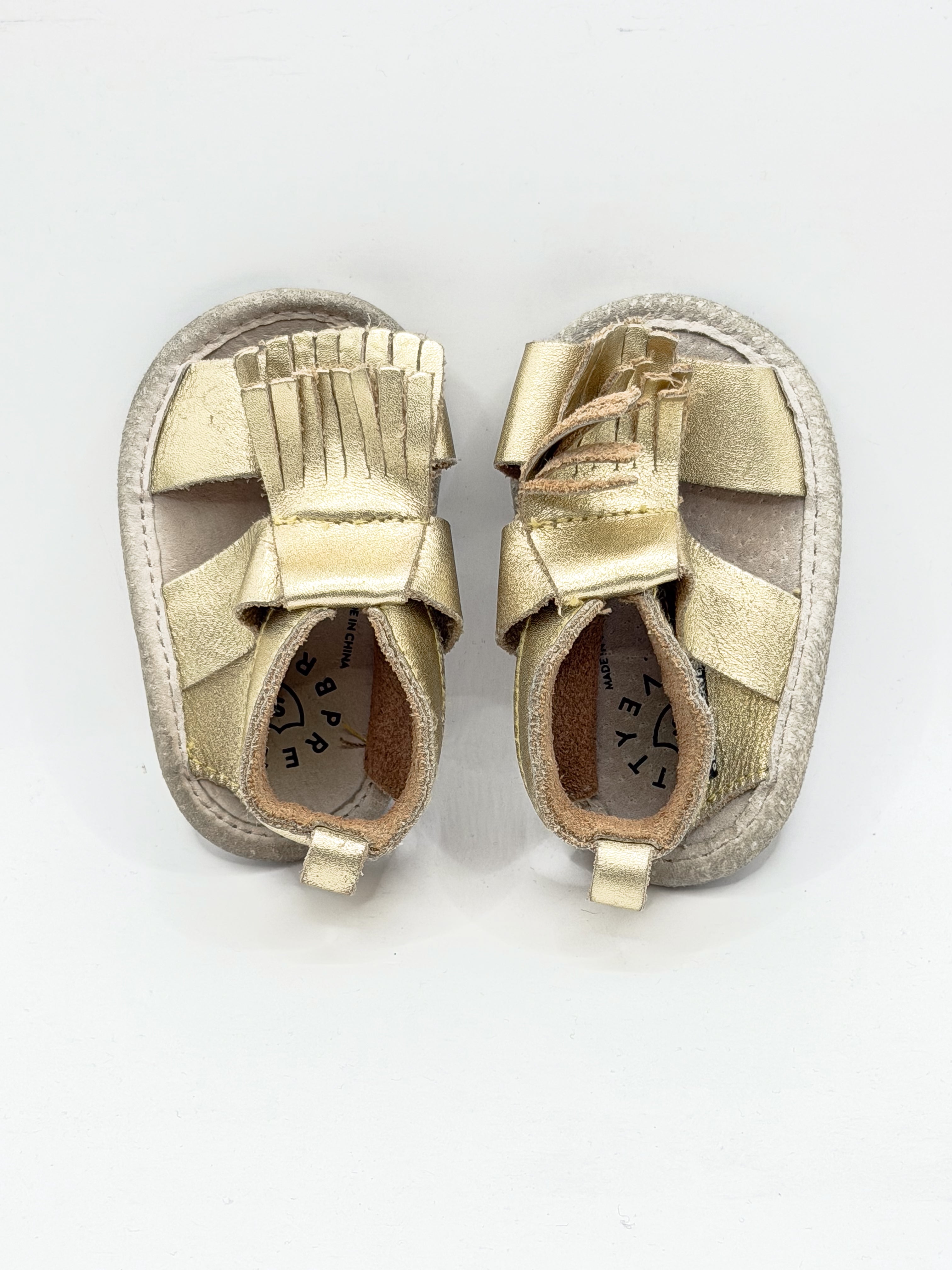 Pretty Brave soft sole gold fringe sandals (16-17EU)