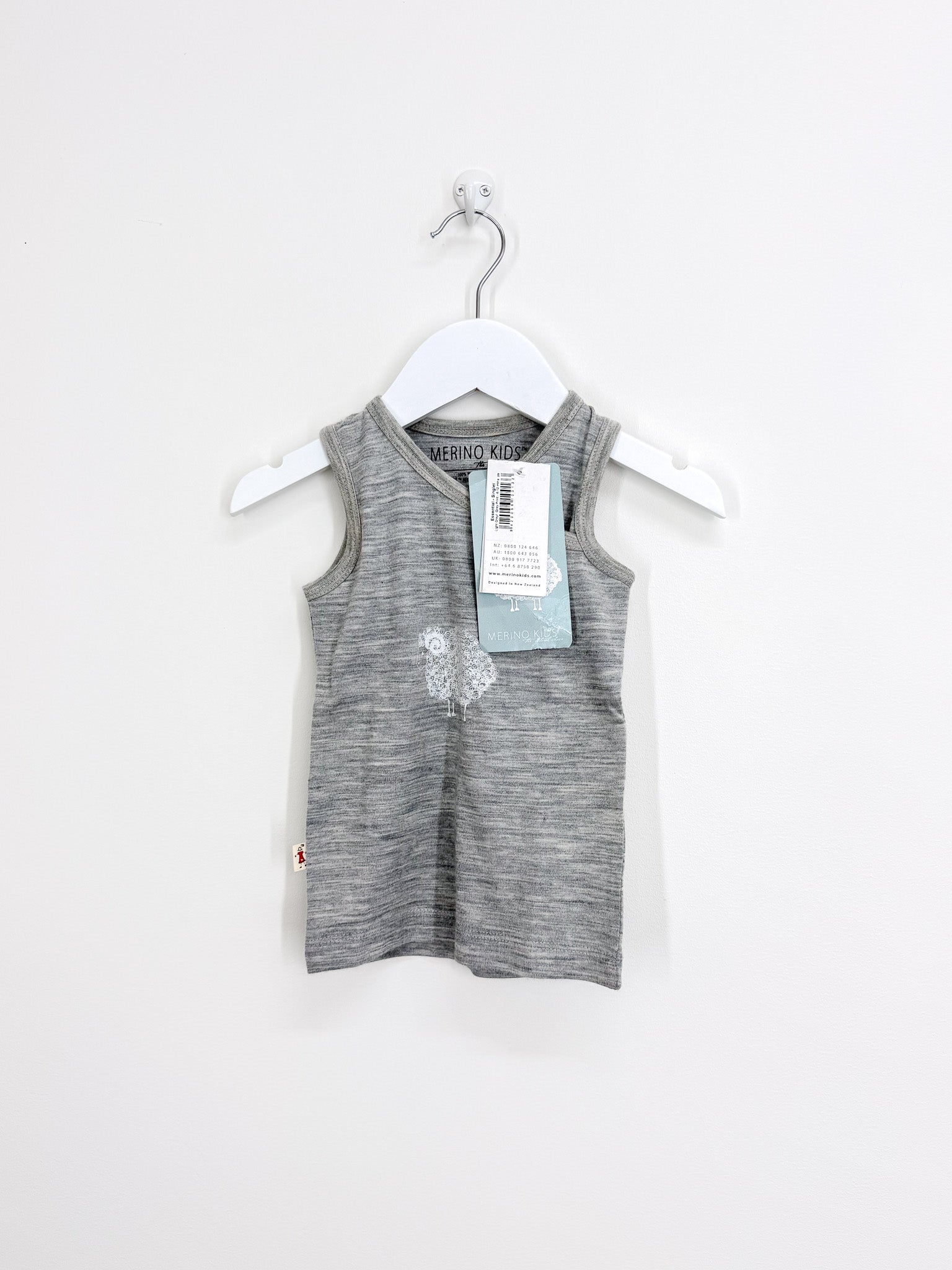 BNWT Merino Kids essential singlet (6-12m)