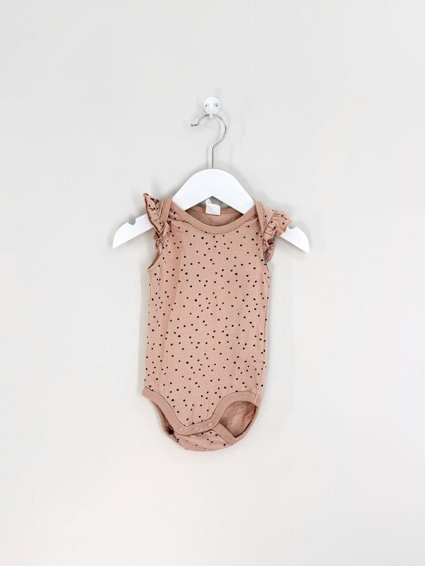 H&M flutter singletsuit - mini hearts (3-6m)