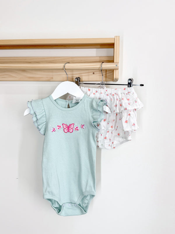 BNWOT Teeny Weeny butterfly bodysuit + bloomers set (12-18m)