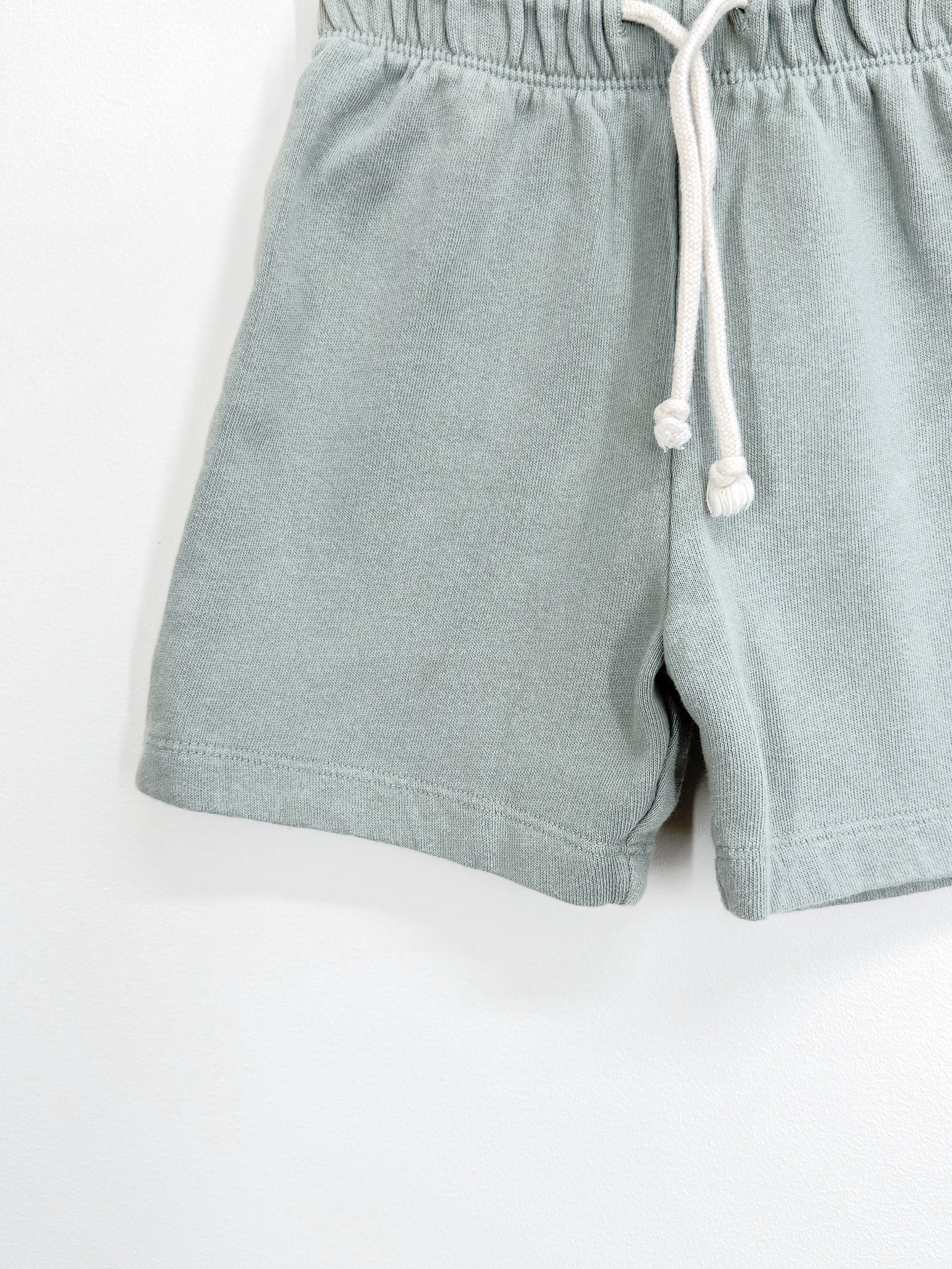 Nature Baby organic jimmy sweatshirt drawstring shorts (2y)