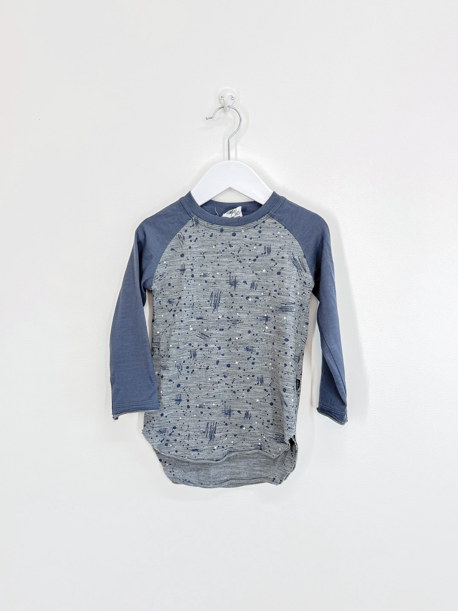 Little Flock Of Horrors merino levi raglan tee (18-24m)