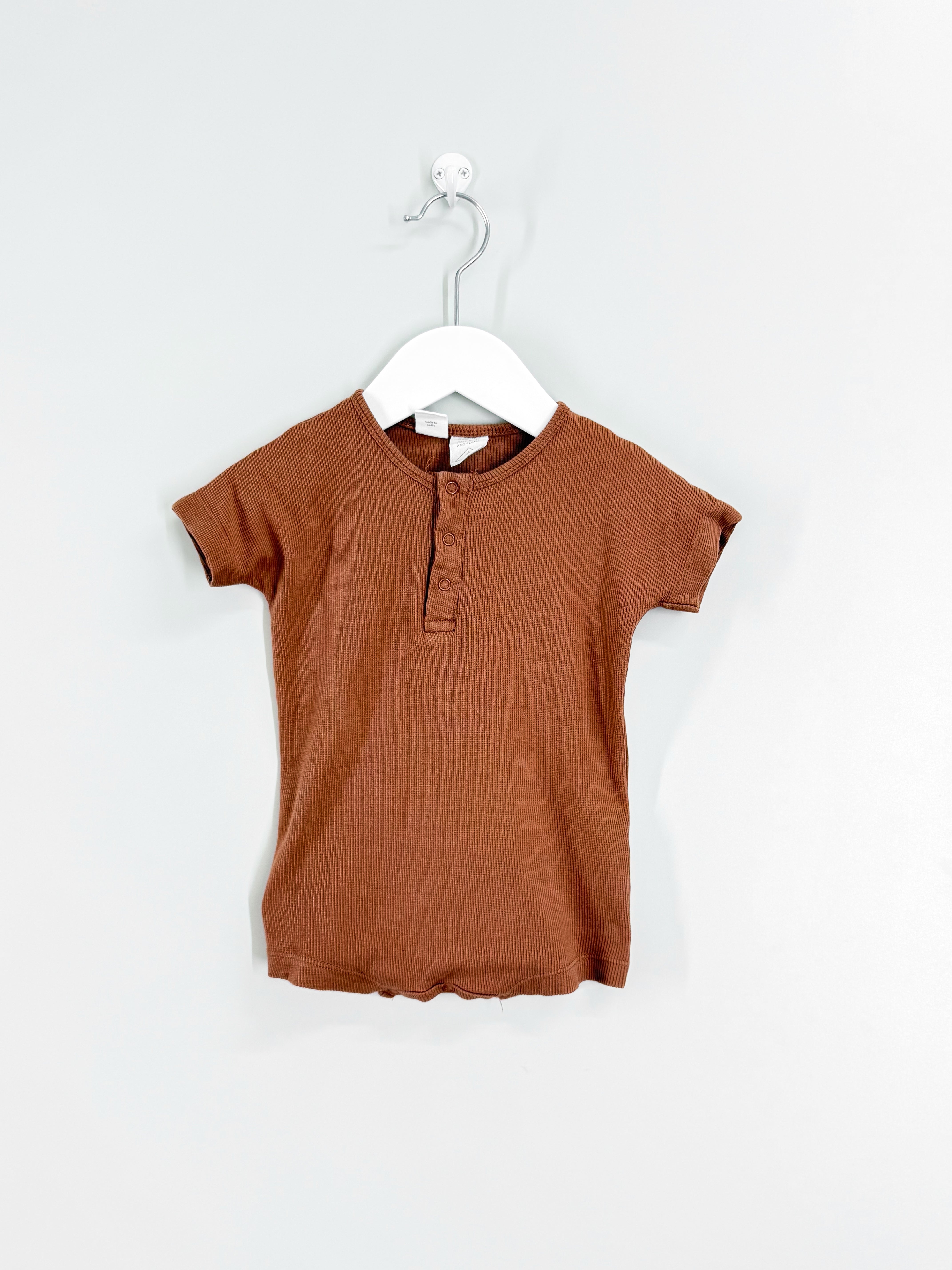 Maki The Label organic ribbed shortie romper (0-3m)