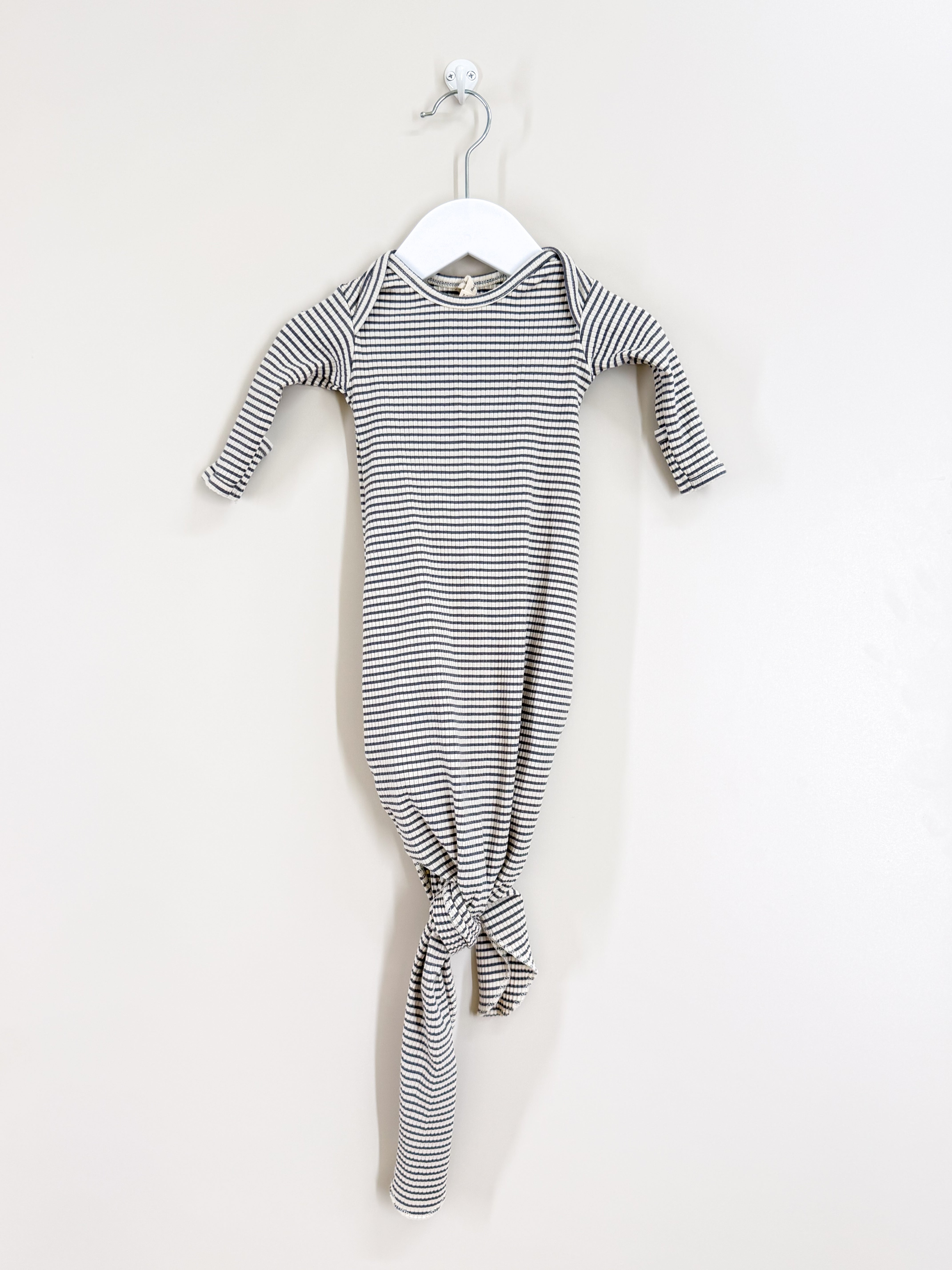 Quincy Mae organic rib knotted gown (nb-3m)