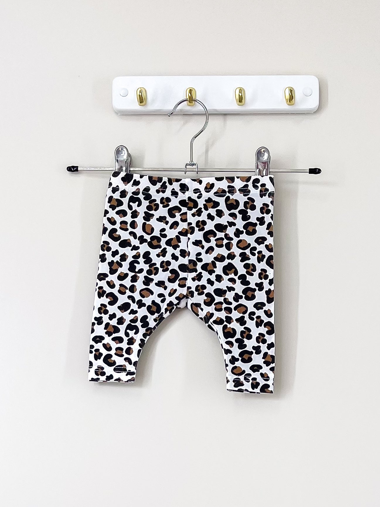 Teeny Weeny leopard leggings (newborn)