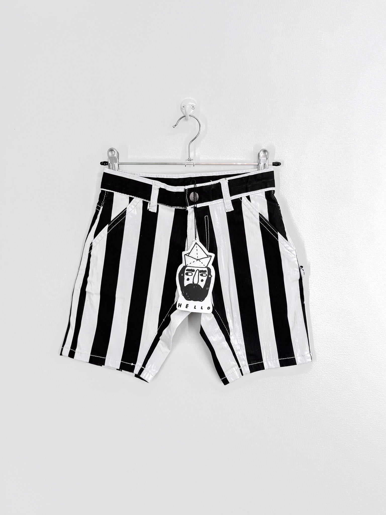 BNWT Minti vert stripe shorts (6y)