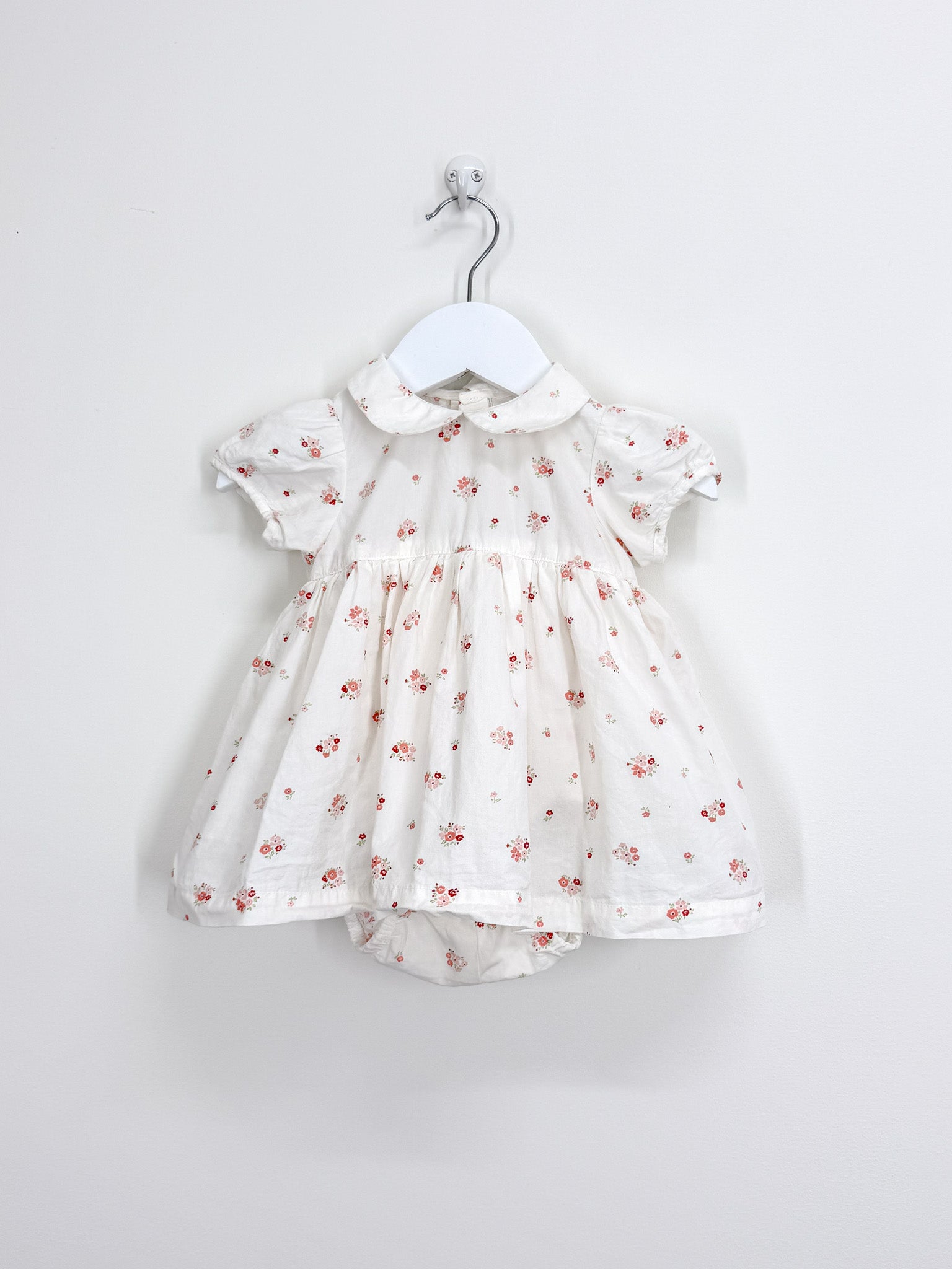 H&M floral collared bodysuit dres (3-6m)