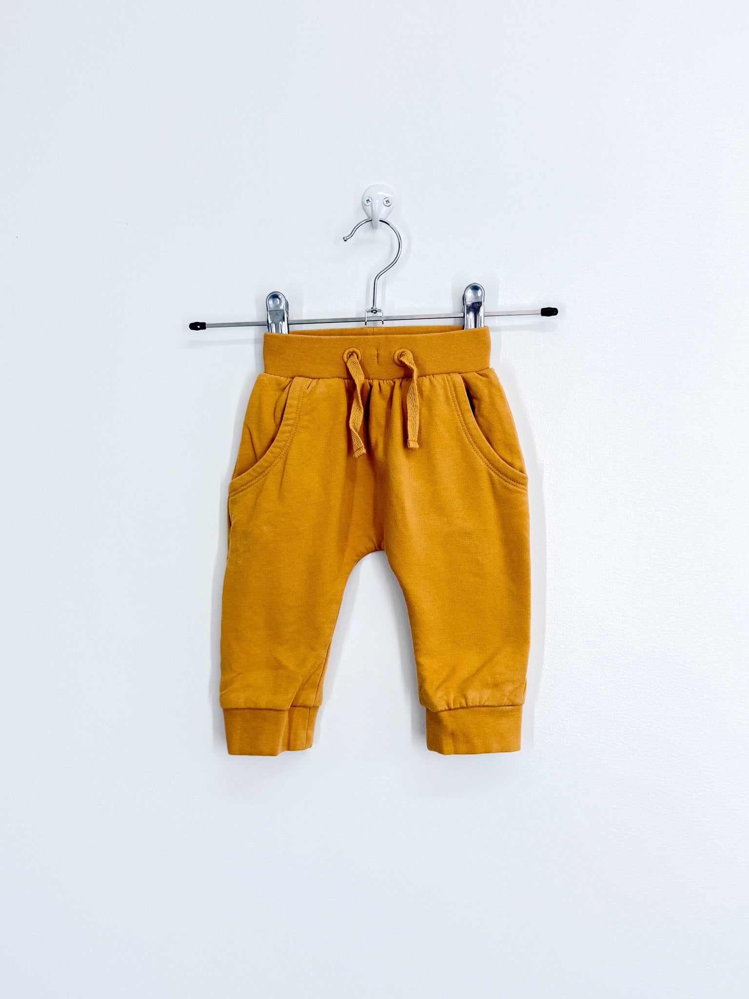 Dimples little bee pants (3-6m)