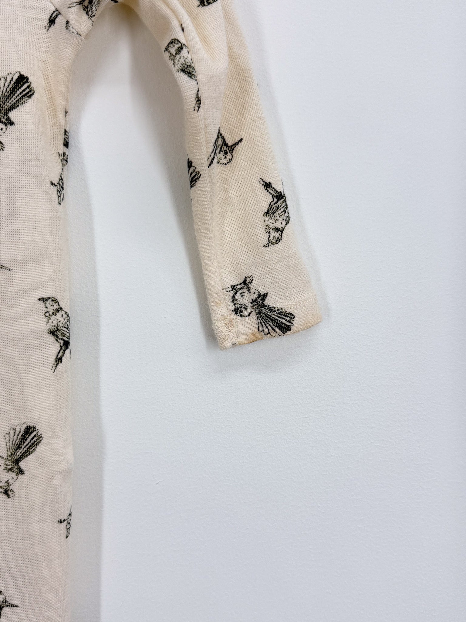 Milly & Milo merino button onesie - kiwi birds (6-12m)