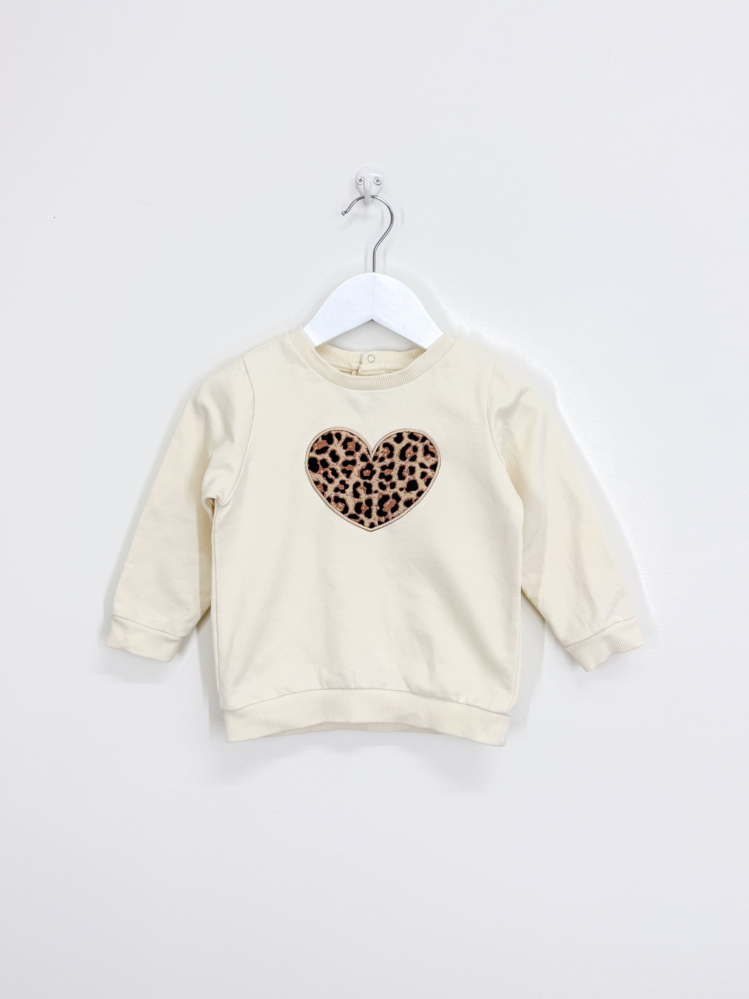 Teeny Weeny heart sweatshirt (18-24m) - SECONDS
