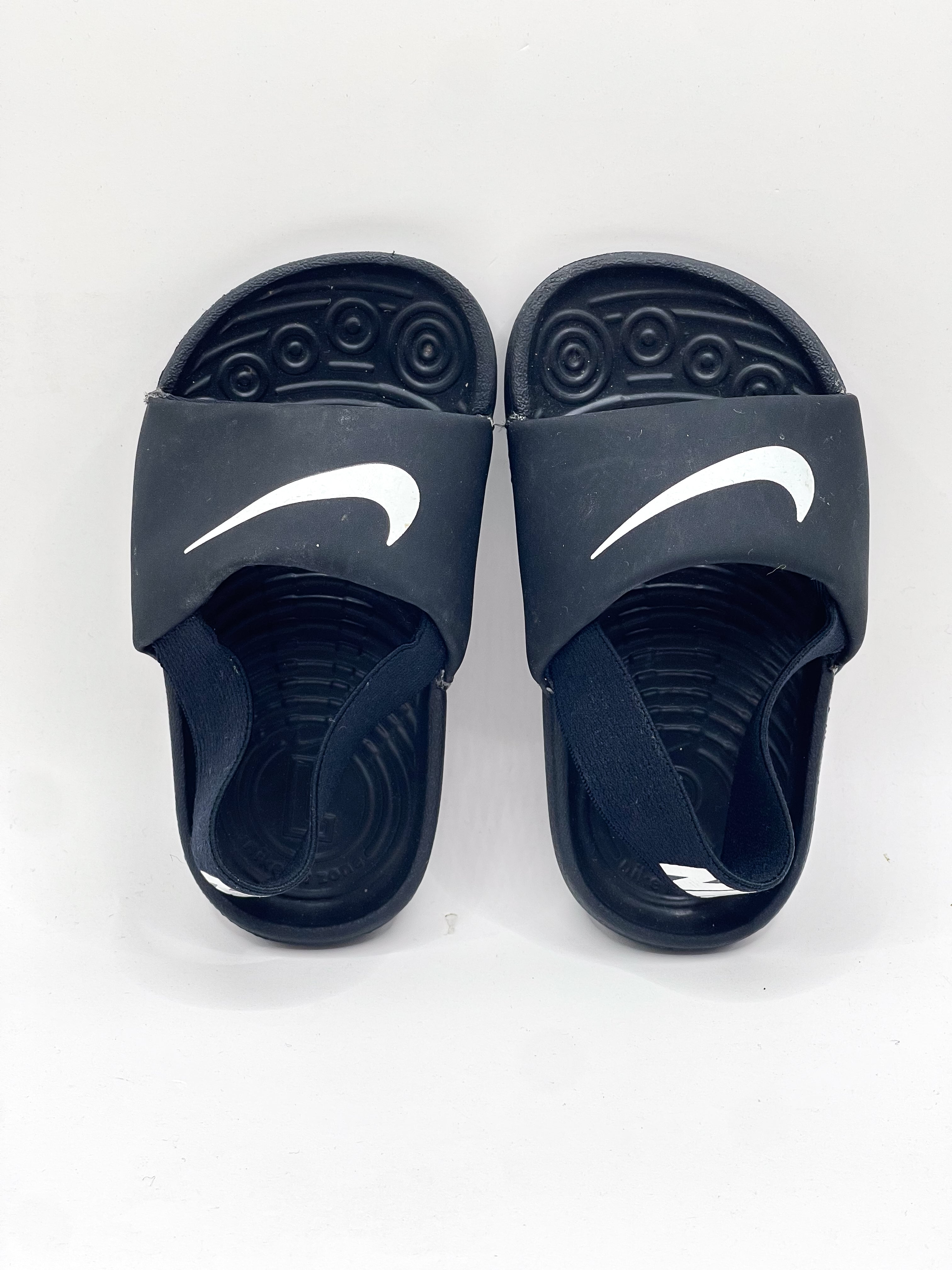 Nike kawa slides (4.5UK)