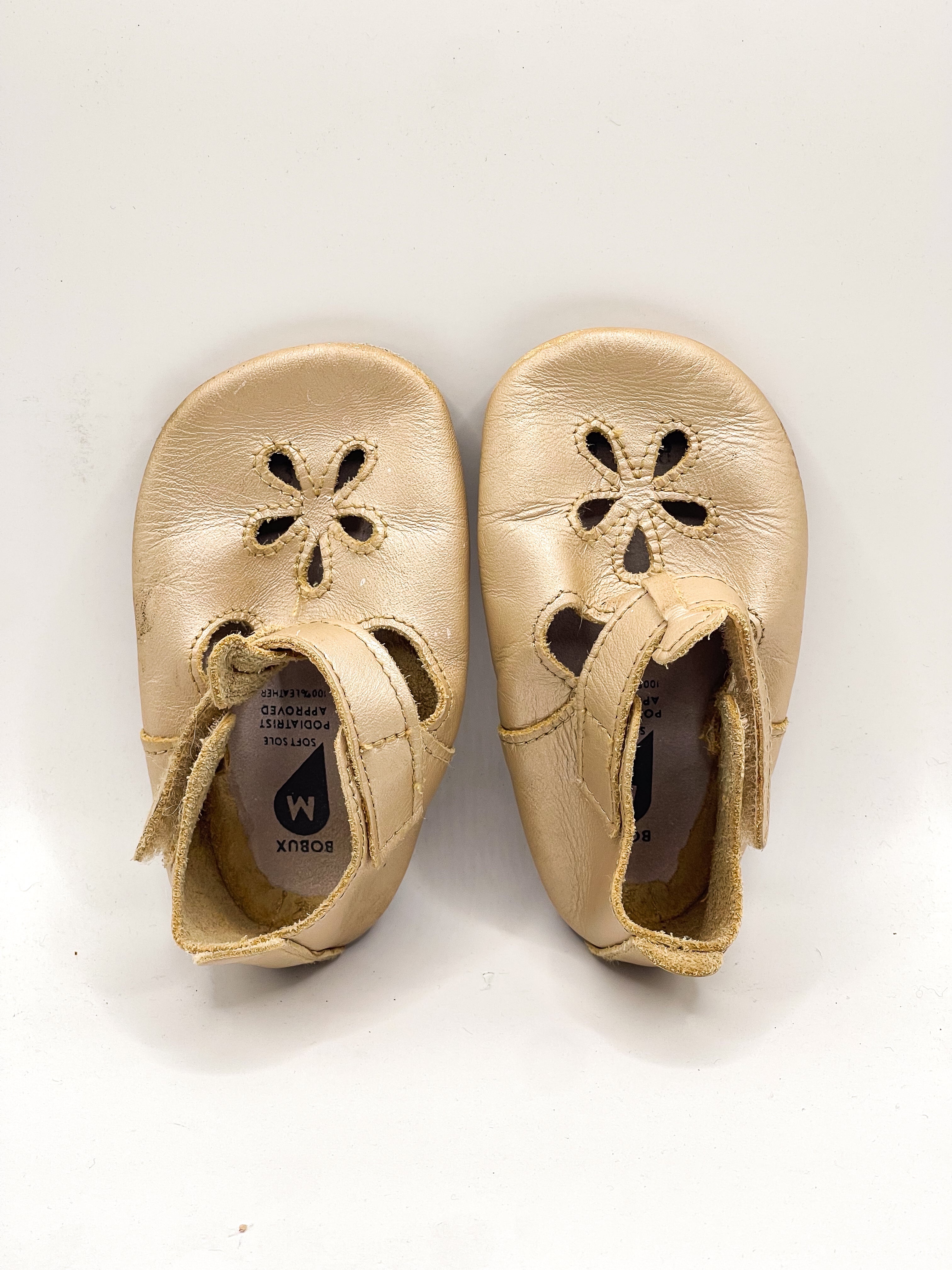 Bobux soft sole slip on shoes (9-15m)