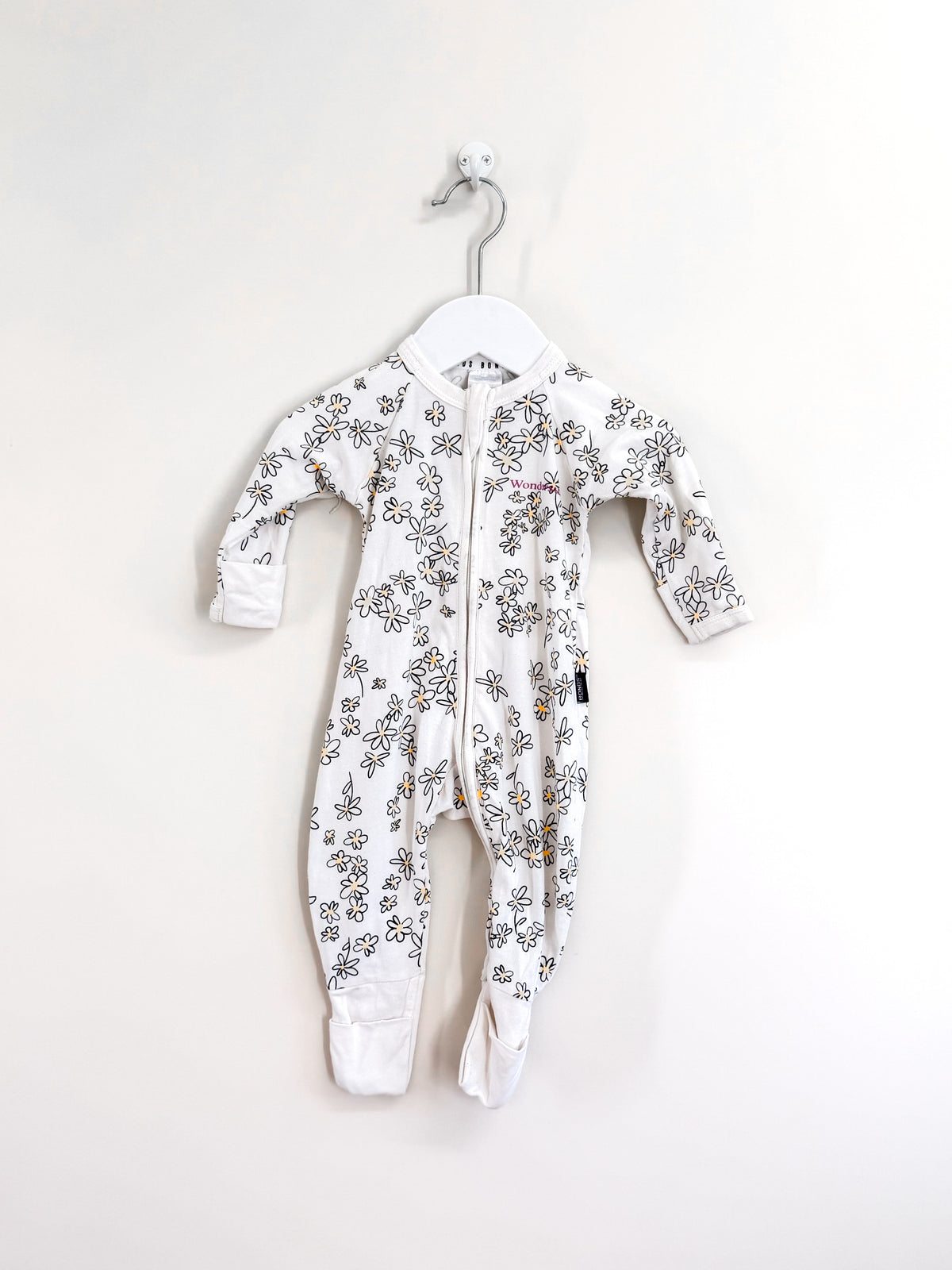 Bonds wondersuit - white daisies (newborn)